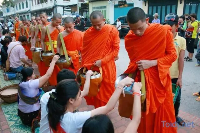 People in Soutikone Place House 2