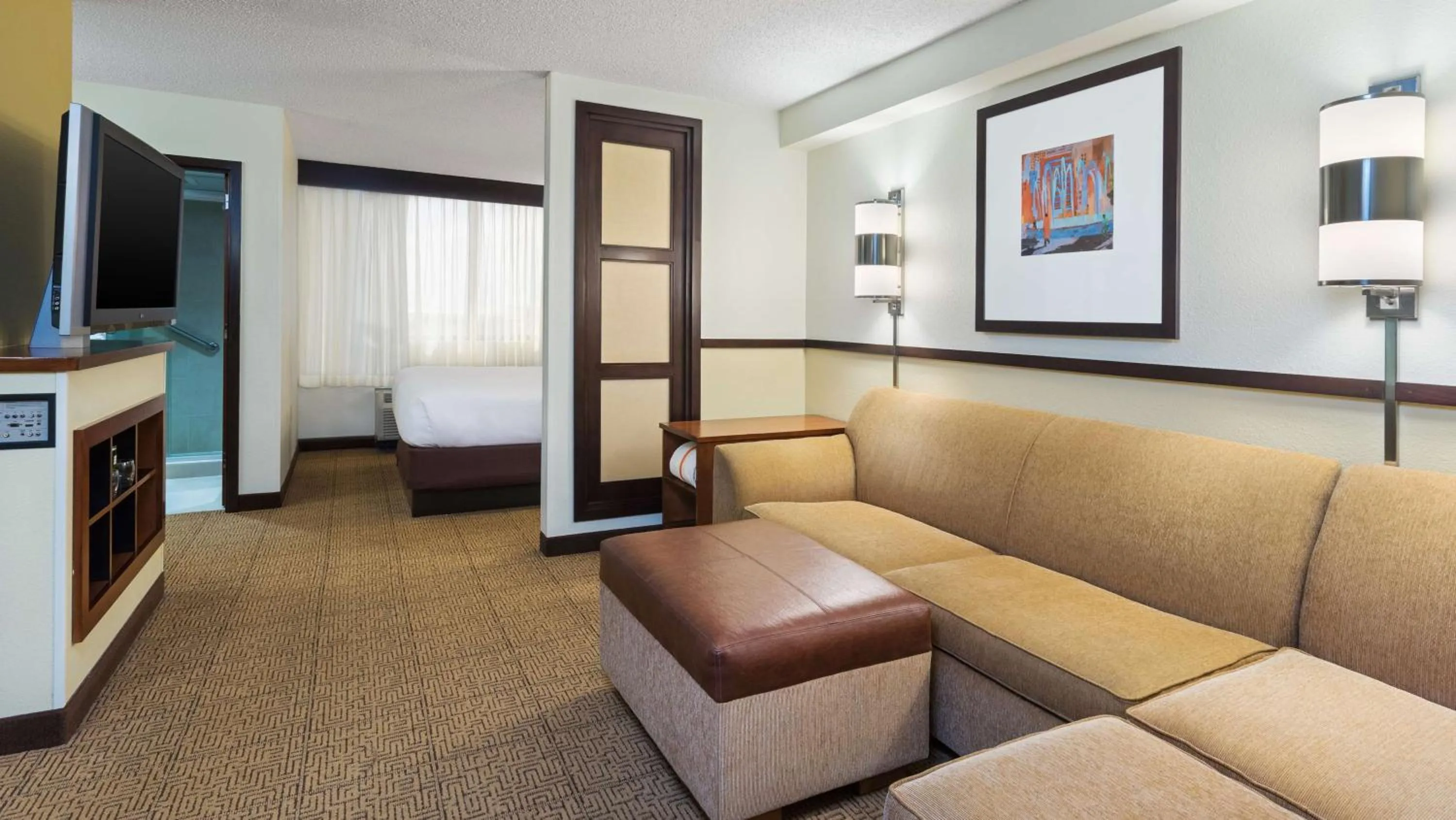 Bedroom, Bed in Hyatt Place Fort Lauderdale Cruise Port & Convention Center