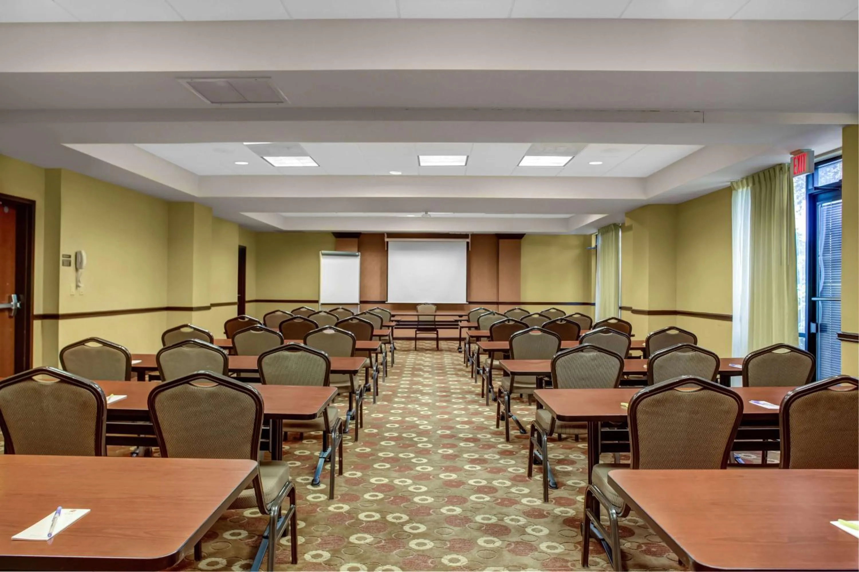 Meeting/conference room in Hyatt Place Fort Lauderdale Cruise Port & Convention Center