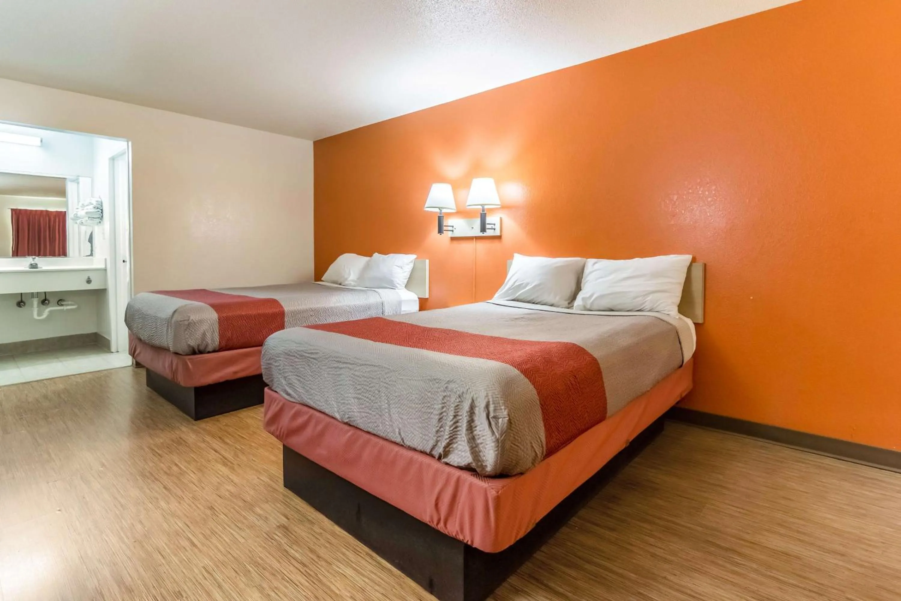 Photo of the whole room, Bed in Motel 6-Raleigh, NC - Cary