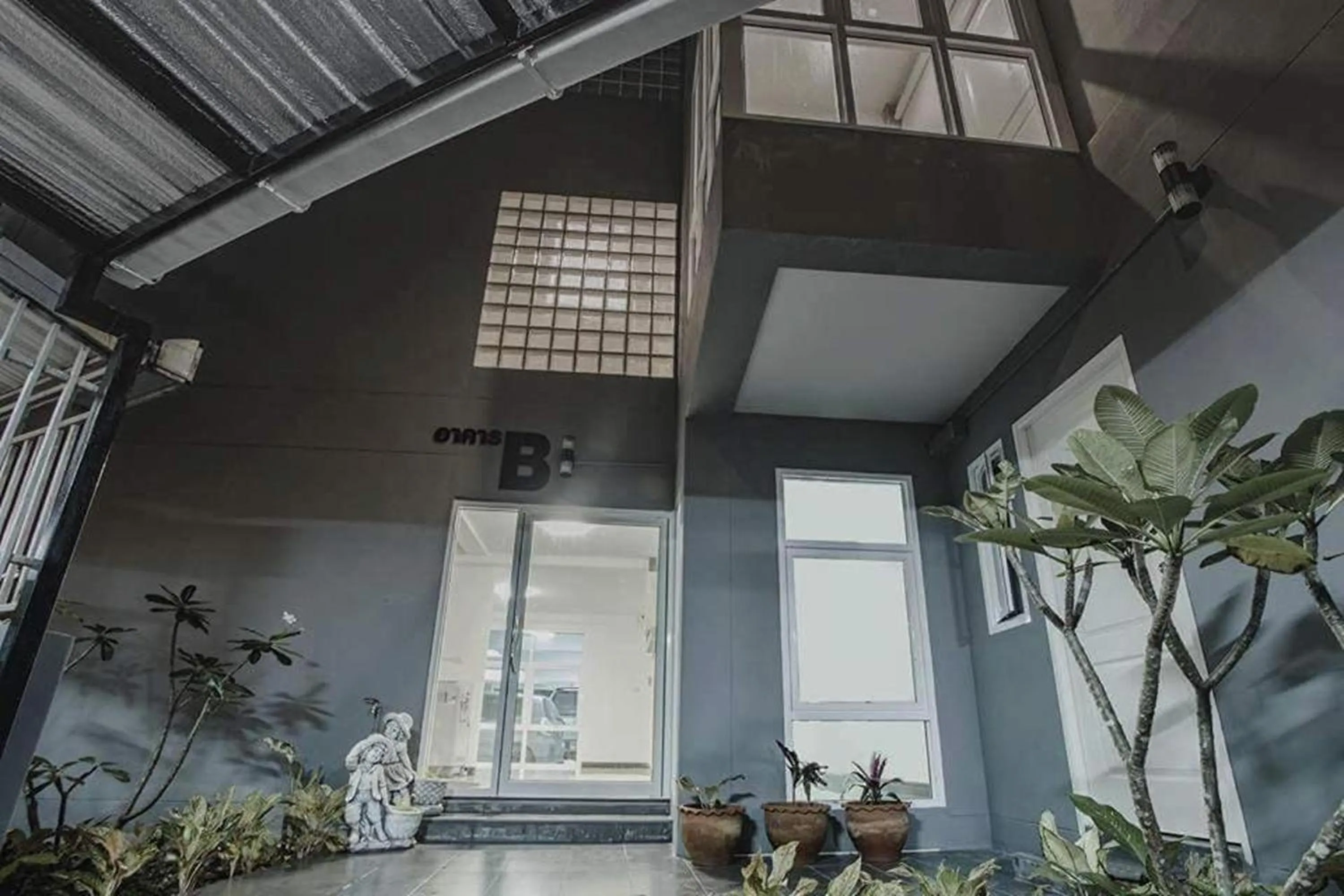 Property building in Banjan Stay