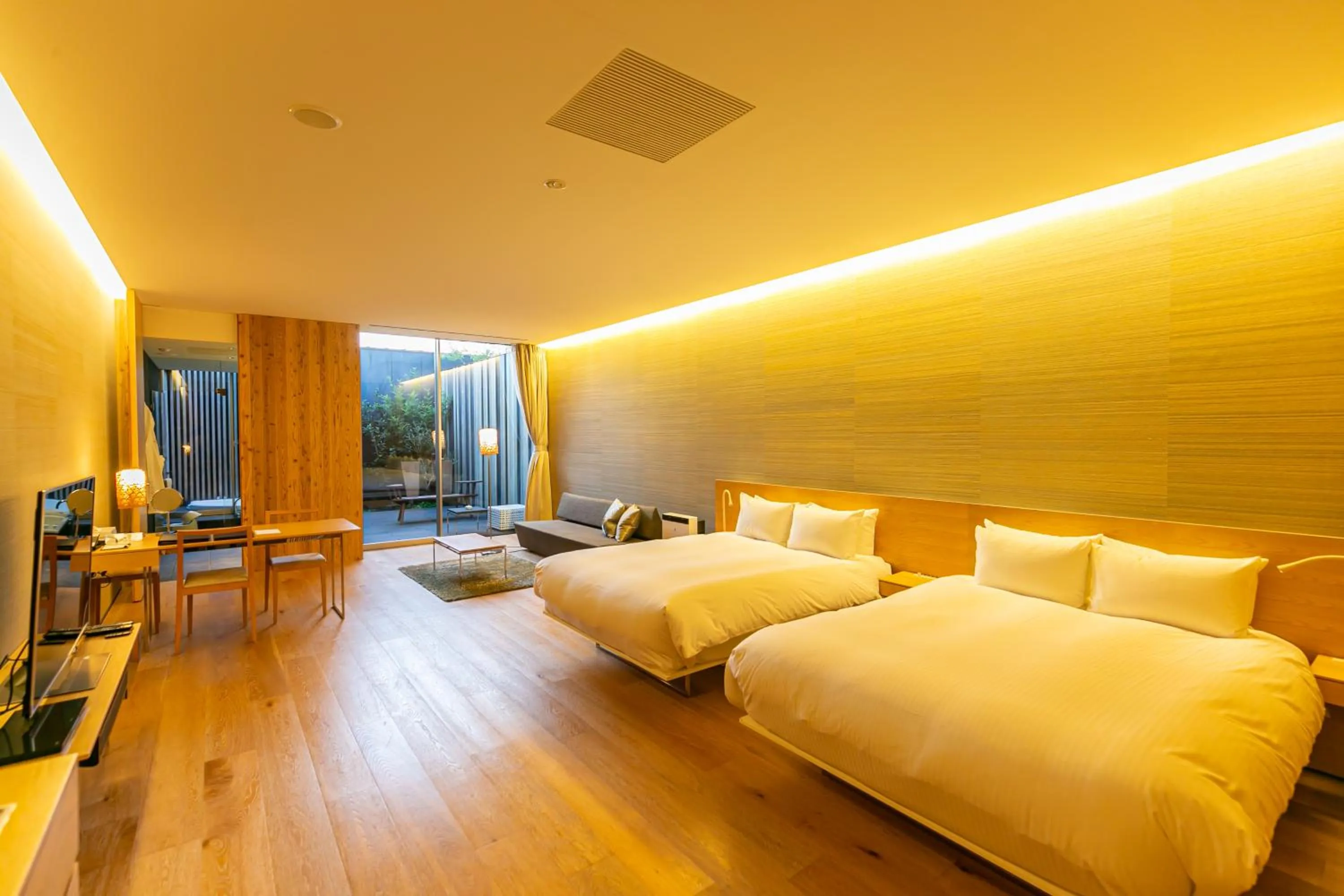 Bed in The Meibia Miyazaki