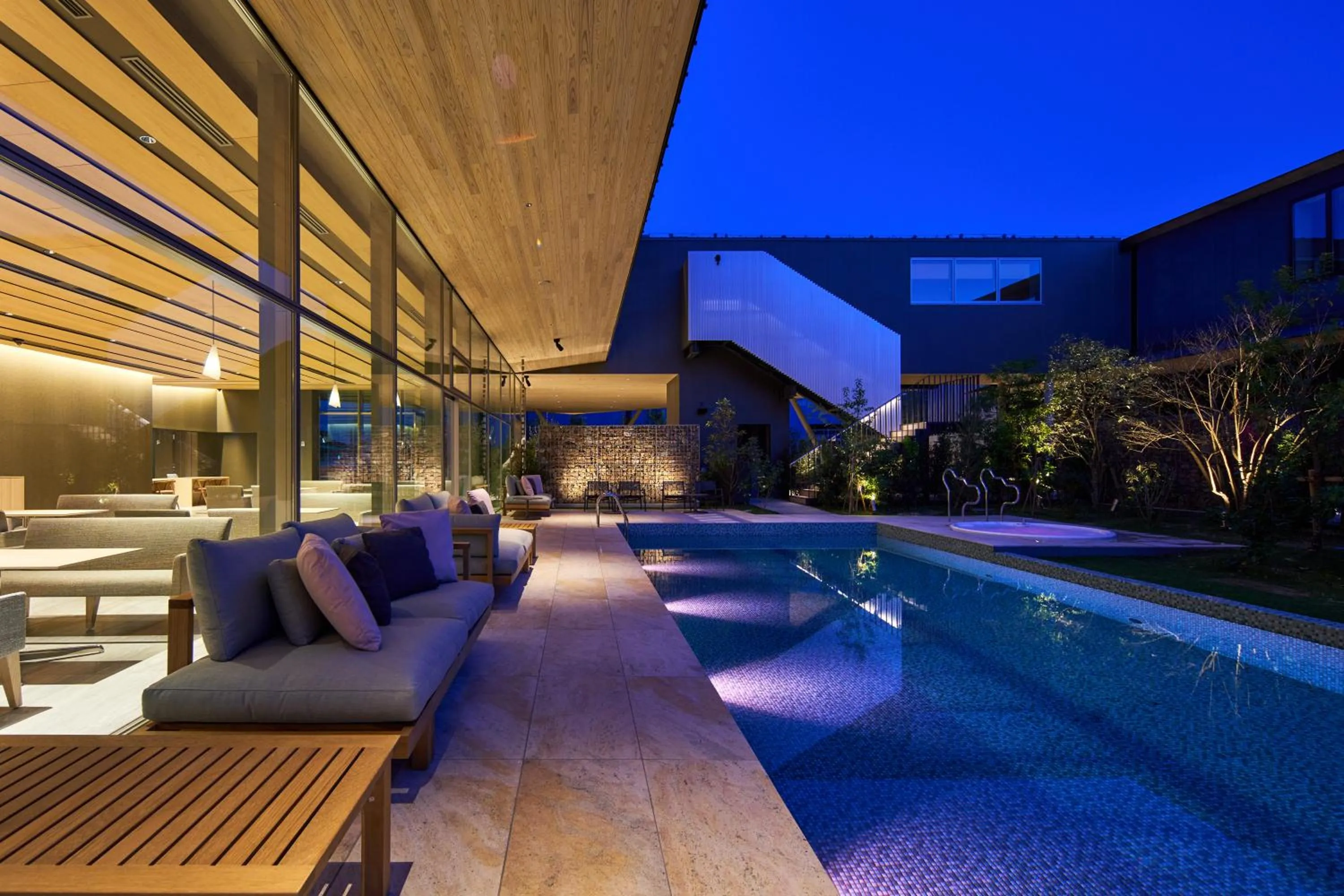 Swimming pool in The Meibia Miyazaki