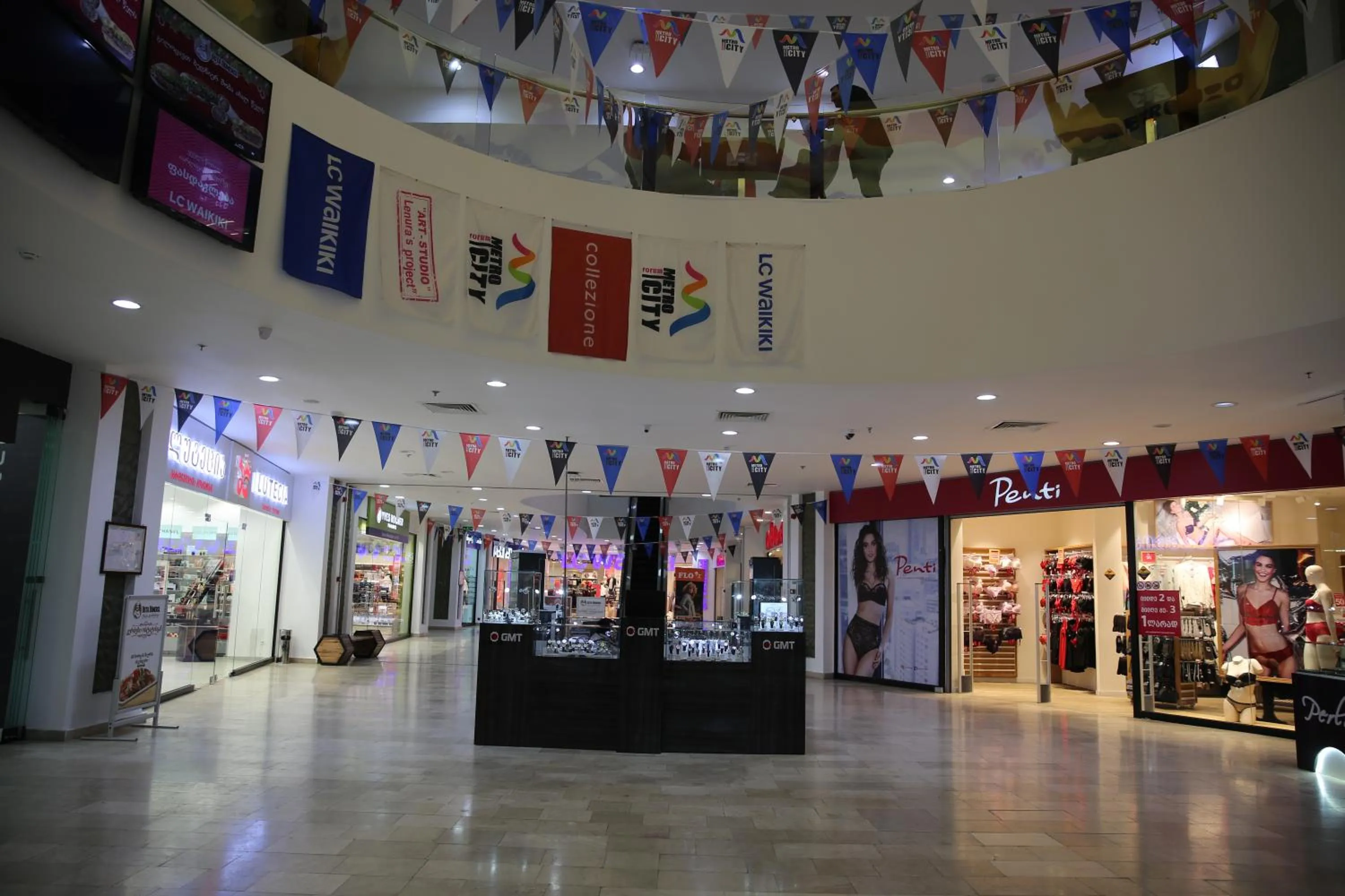 Children play ground in Euphoria Apartments