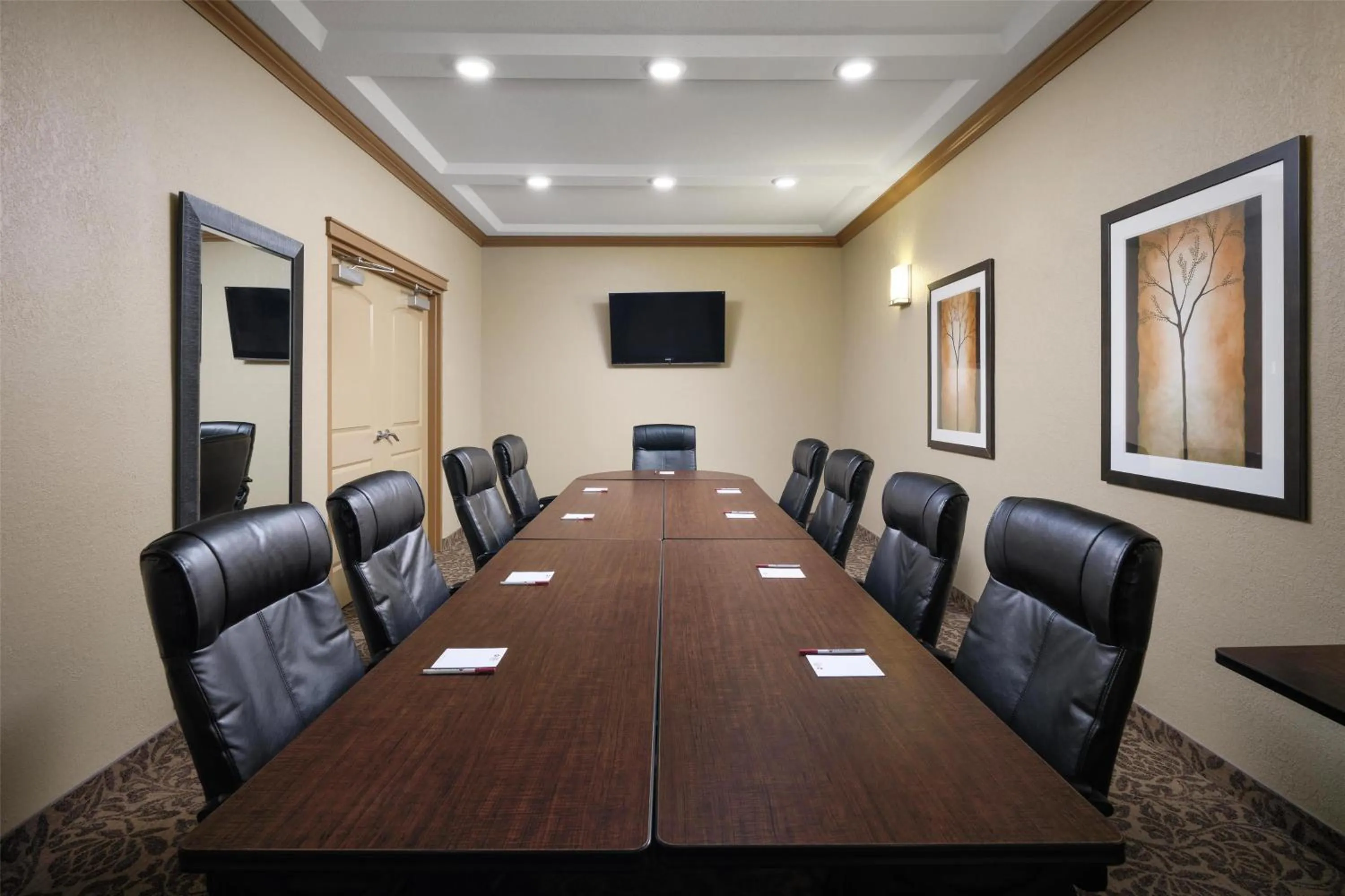 Meeting/conference room in Best Western Plus Kamloops Hotel