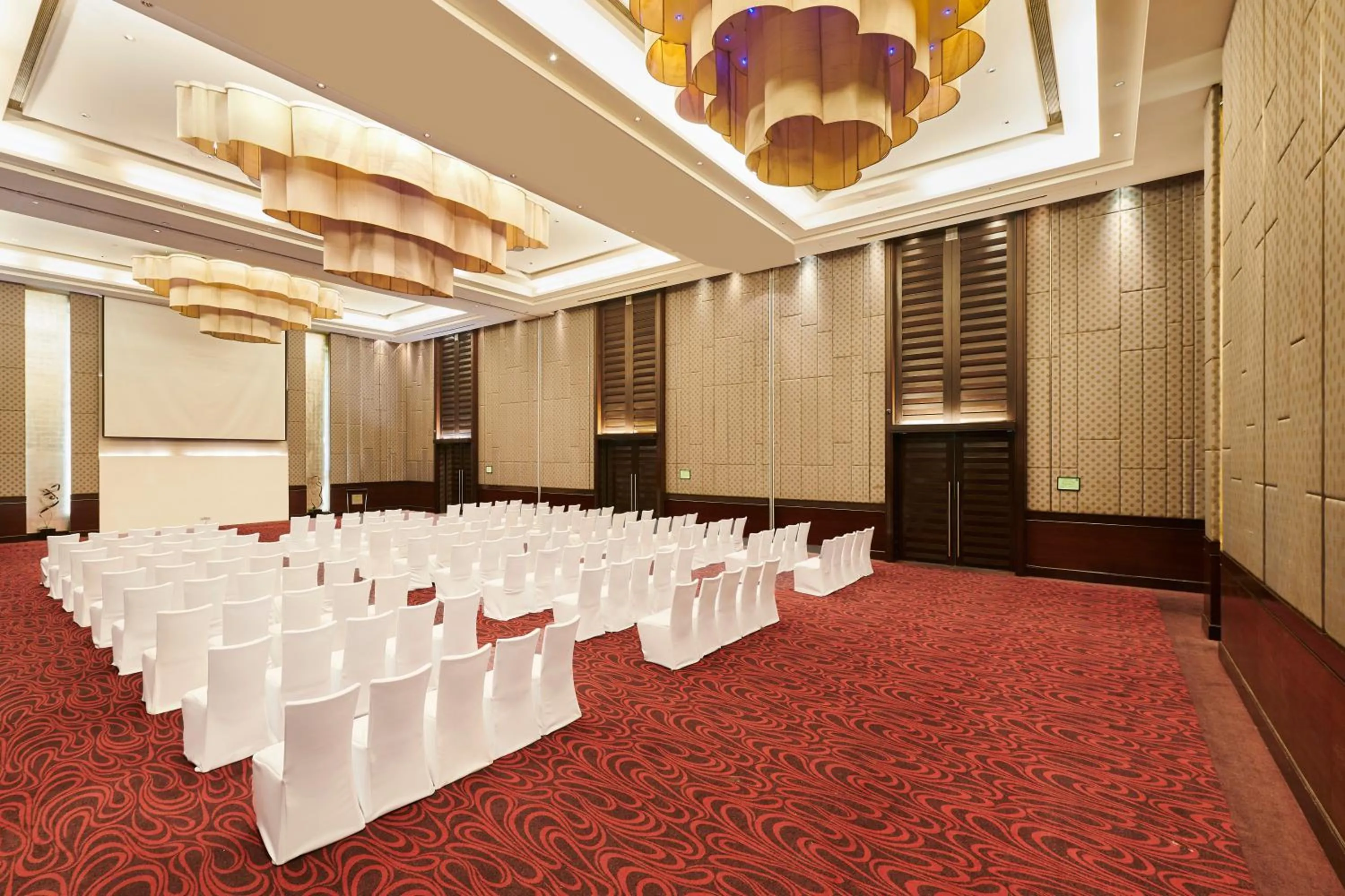 Banquet/Function facilities in Holiday Inn Mumbai International Airport by IHG