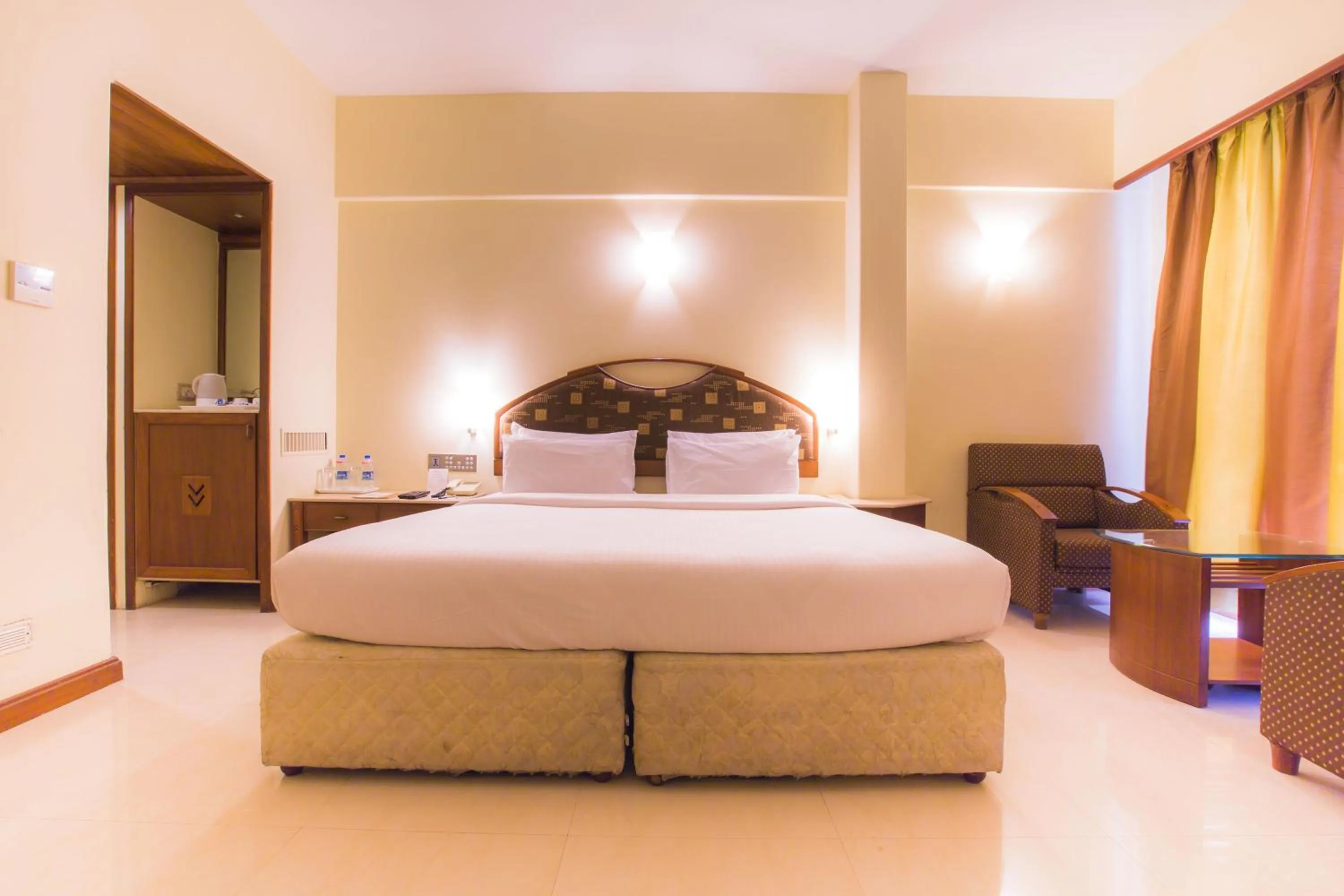 Photo of the whole room, Bed in Hotel Airport International Mumbai