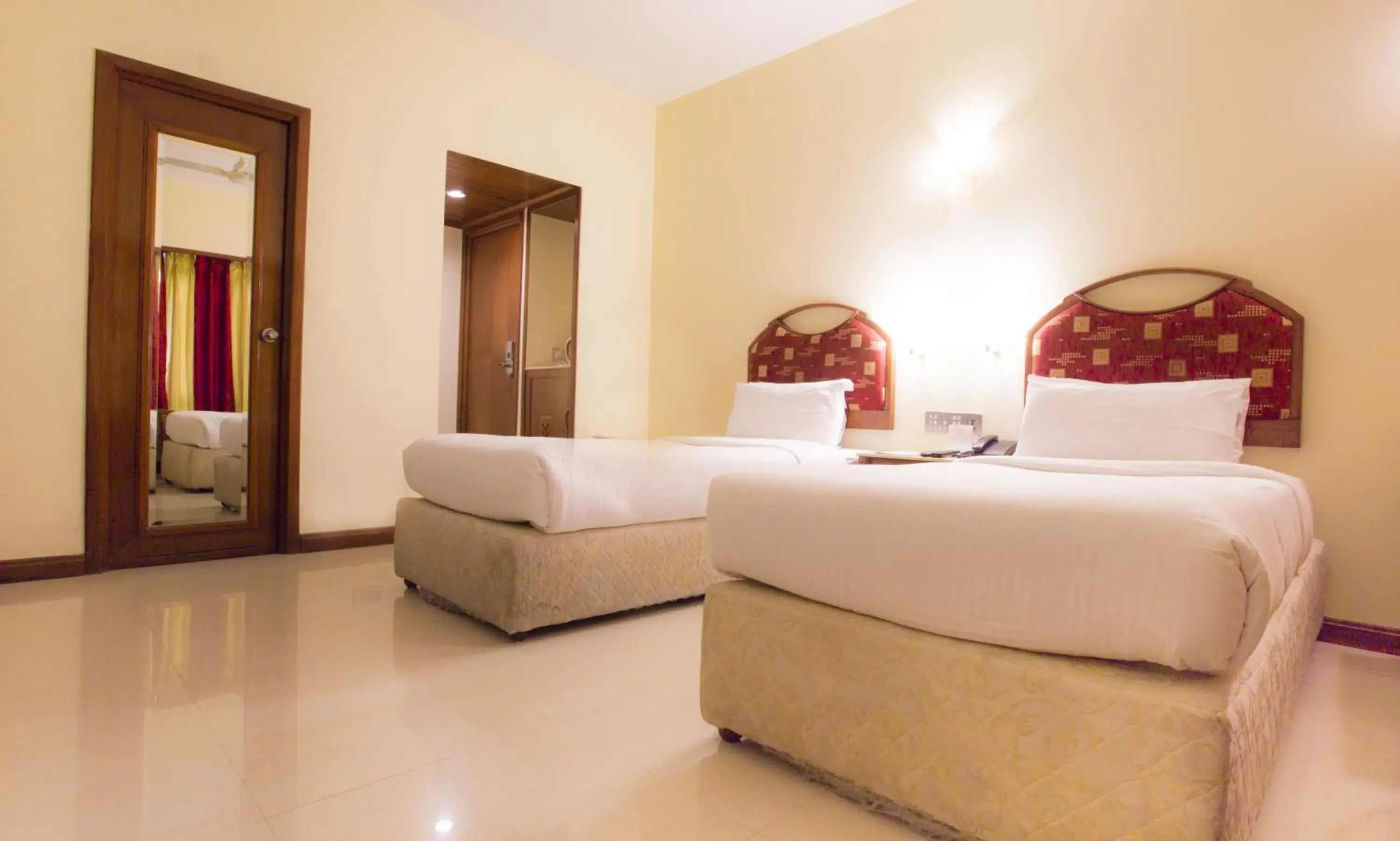 Superior Double or Twin Room in Hotel Airport International Mumbai Superior Double or Twin Room in Hotel Airport International Mumbai