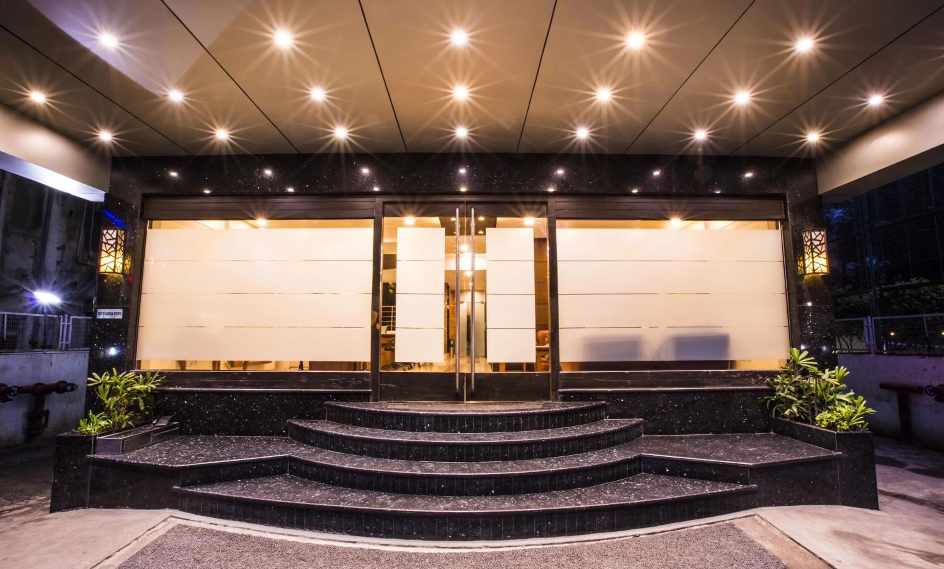 Facade/entrance in Hotel Airport International Mumbai