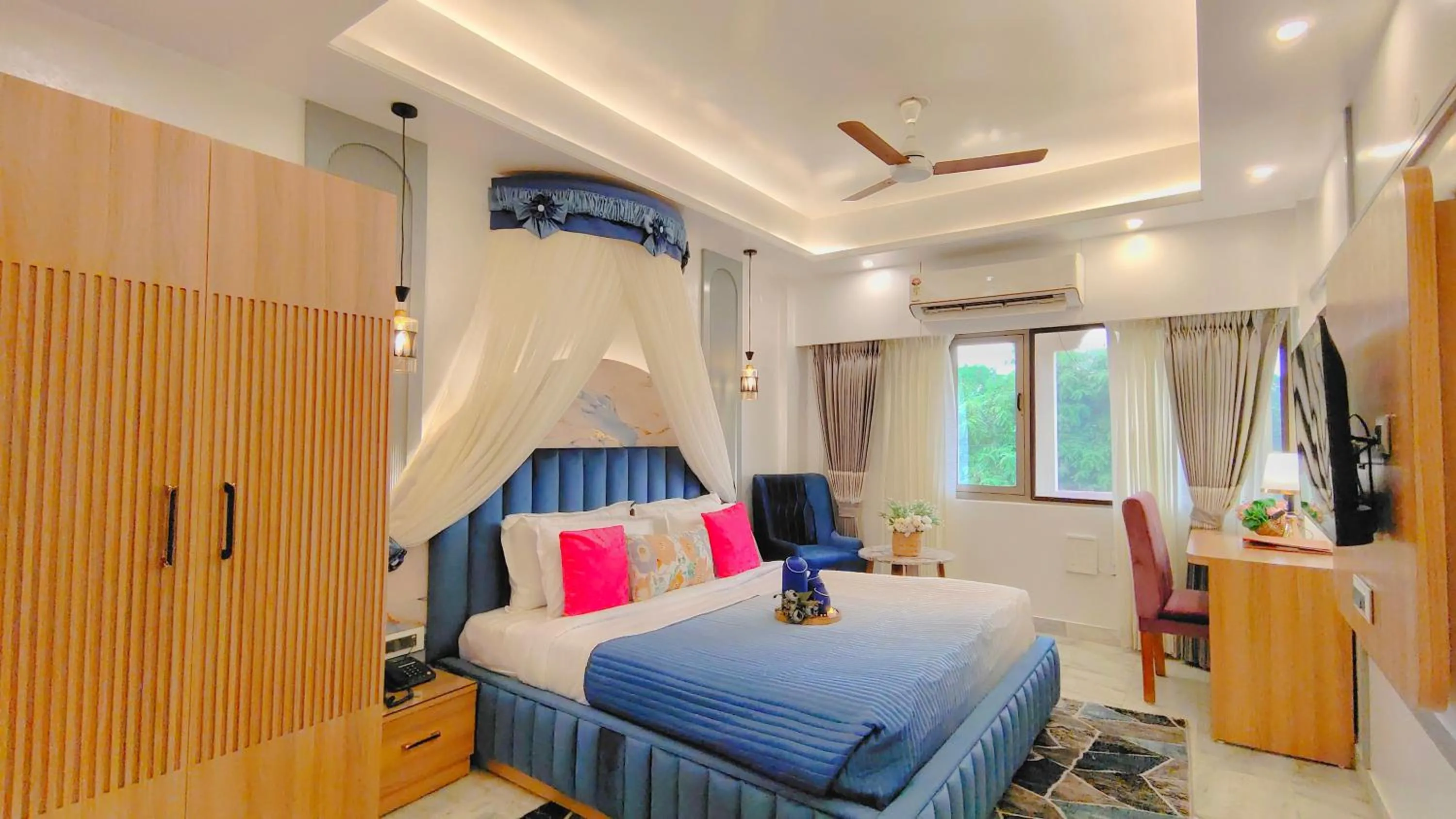 Bedroom, Bed in Sarang Palace - A Luxury Boutique Hotel