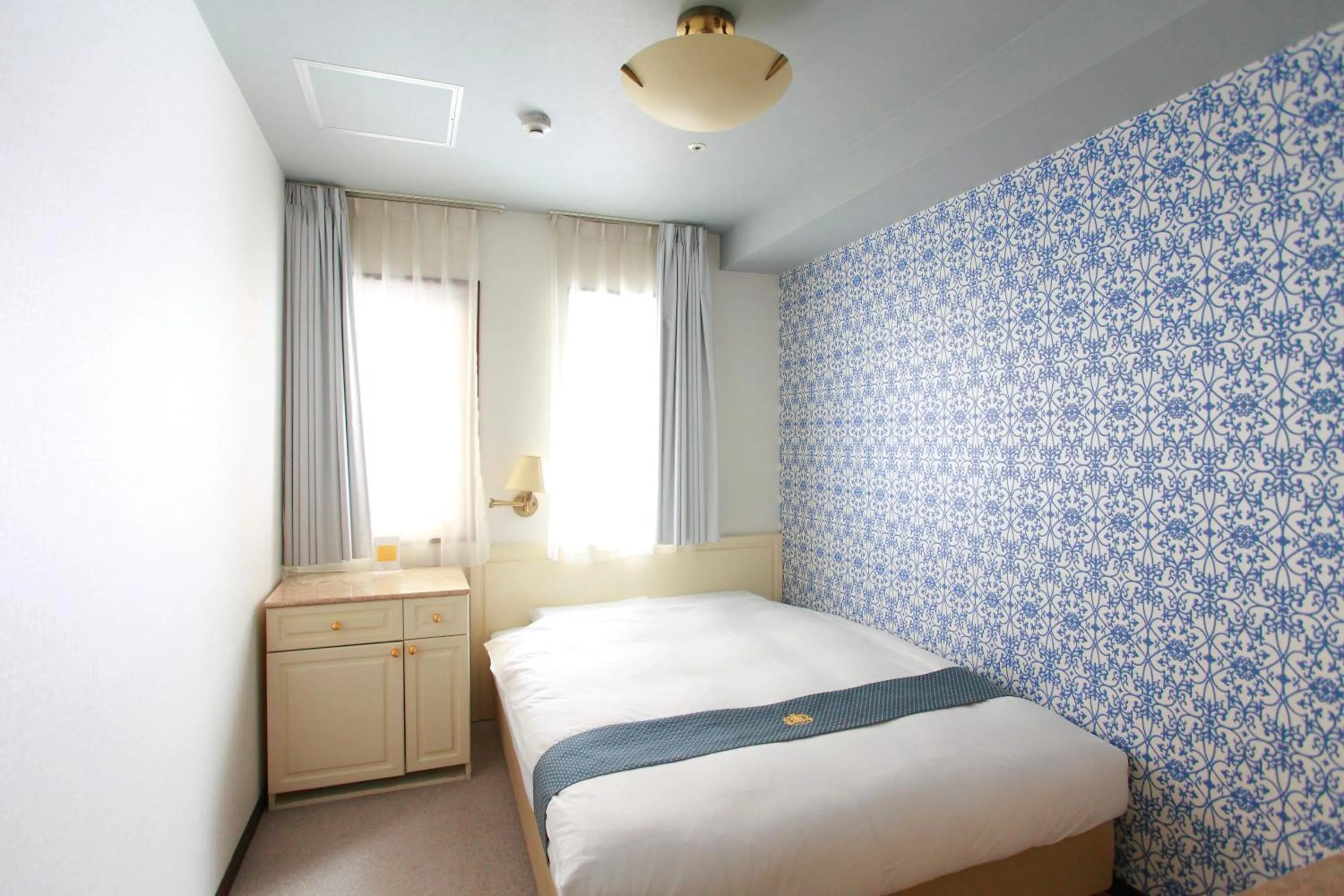 Bed in New Osaka Hotel Shinsaibashi