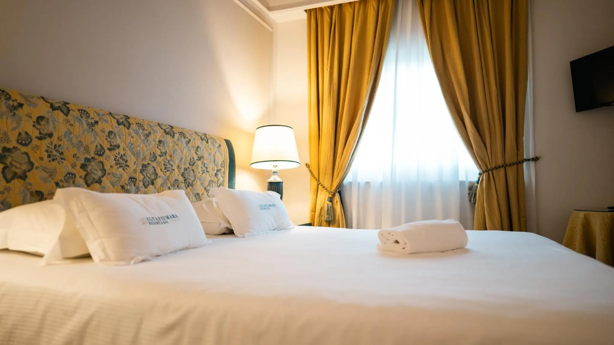 Bed in Altafiumara Resort & Spa