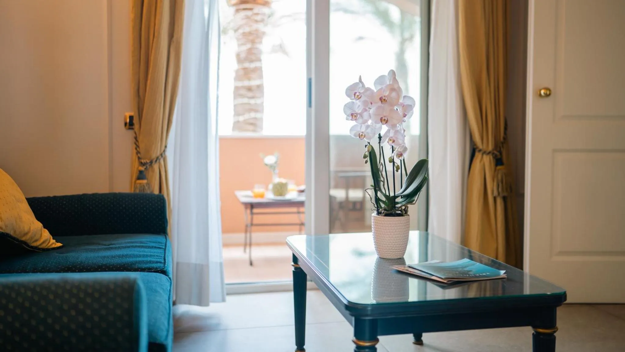 Living room in Altafiumara Resort & Spa