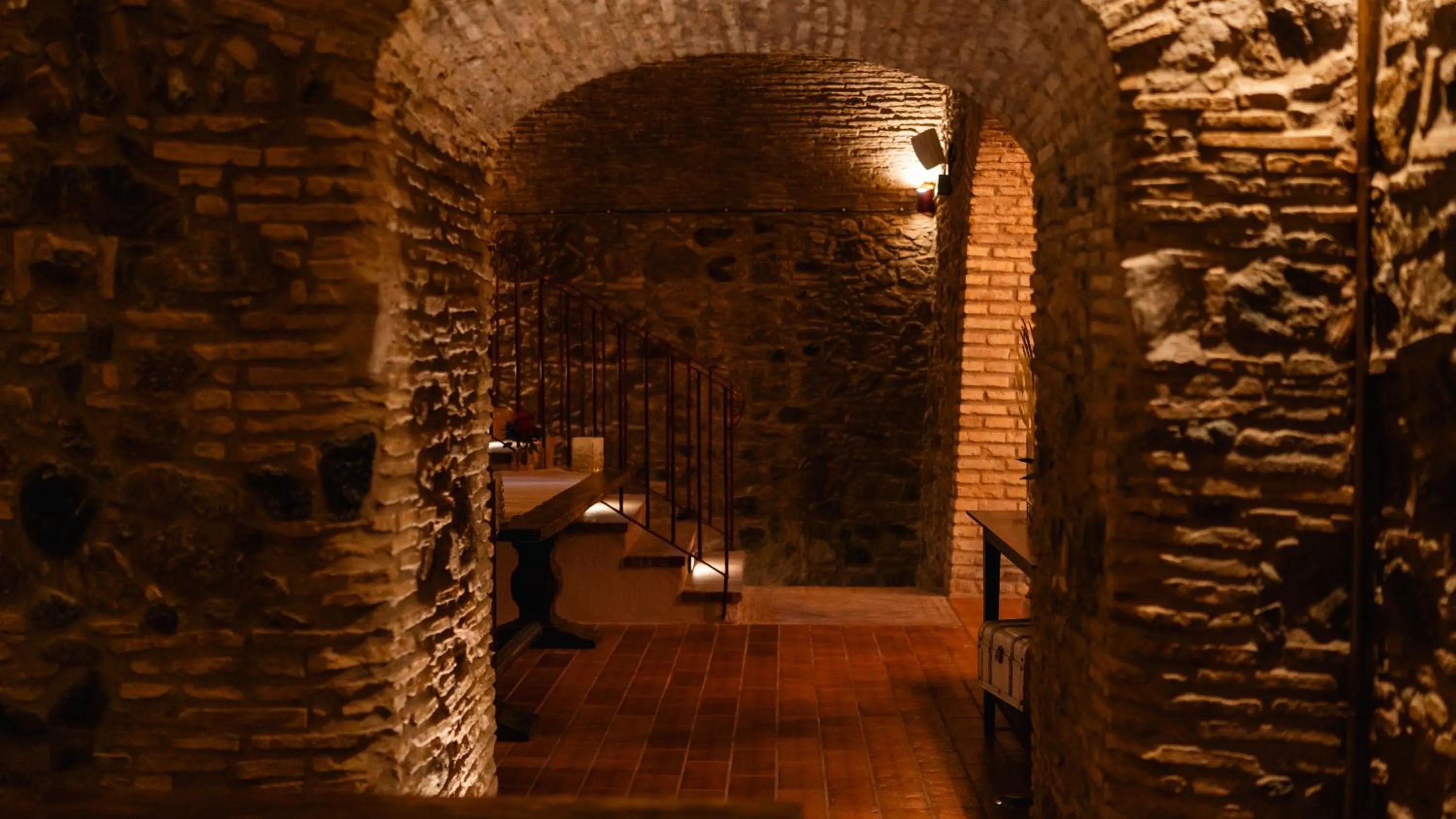 Evening entertainment in Altafiumara Resort & Spa