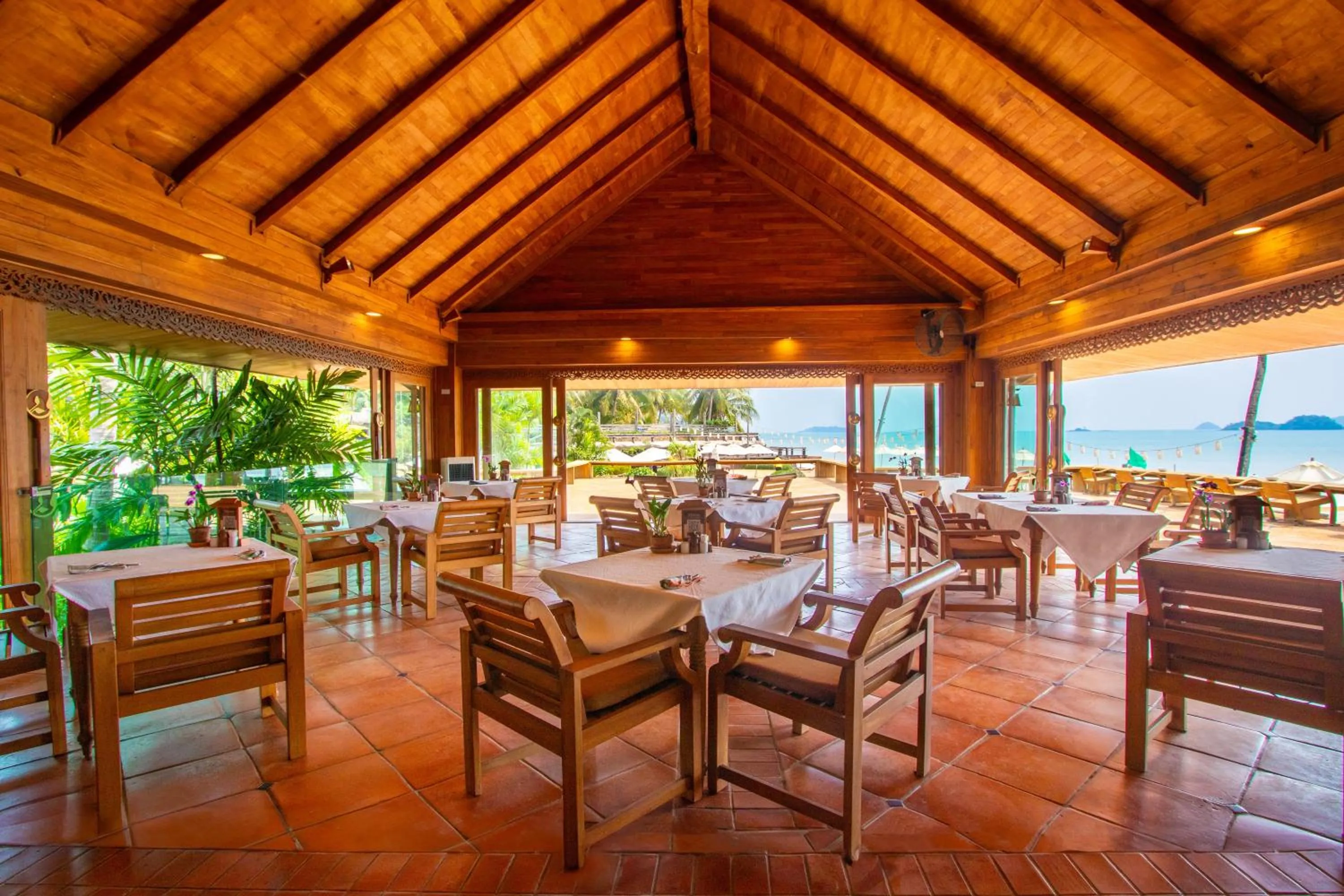 Restaurant/places to eat in Santhiya Koh Chang Resort