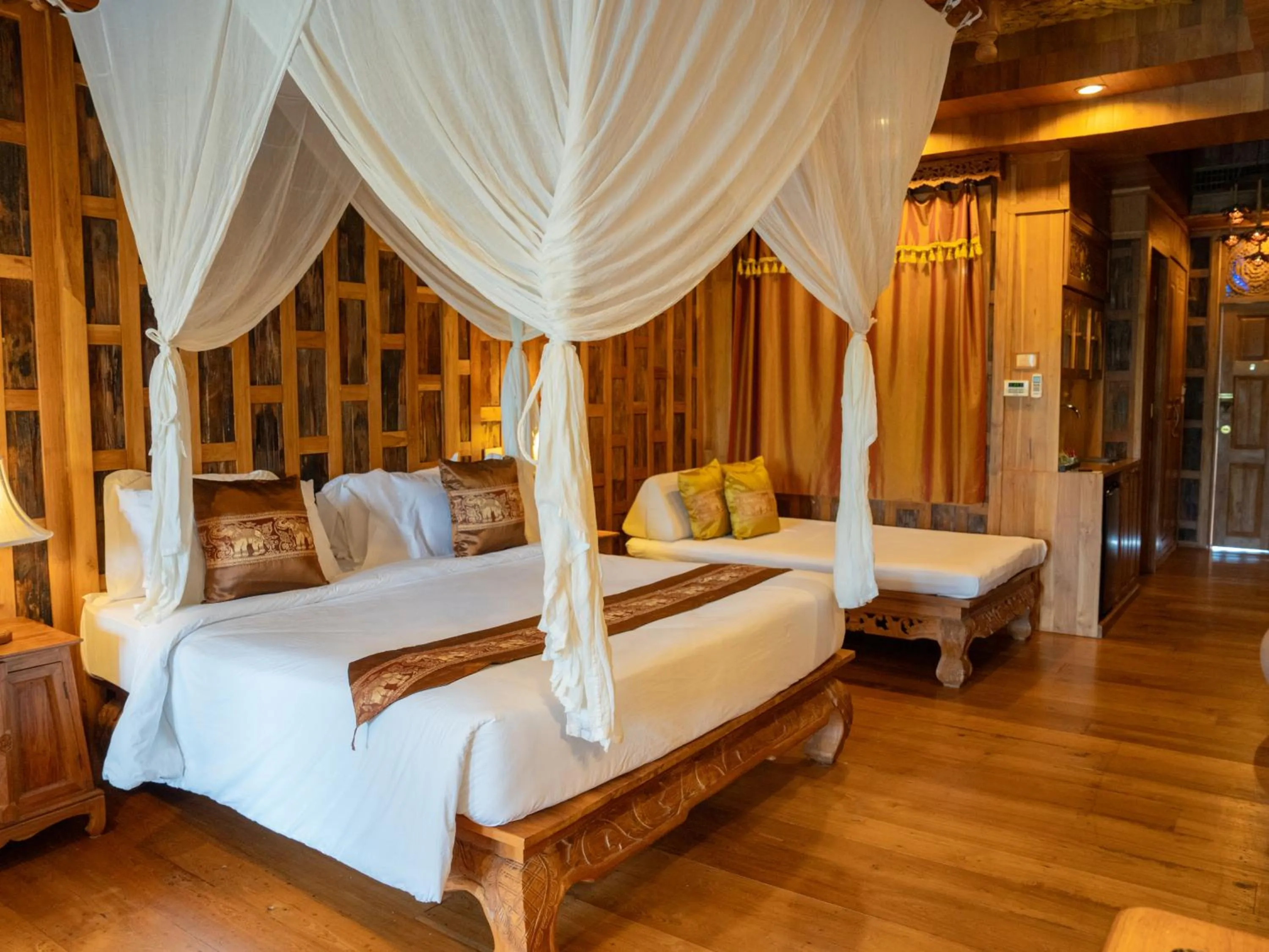 Bedroom, Bed in Santhiya Koh Chang Resort