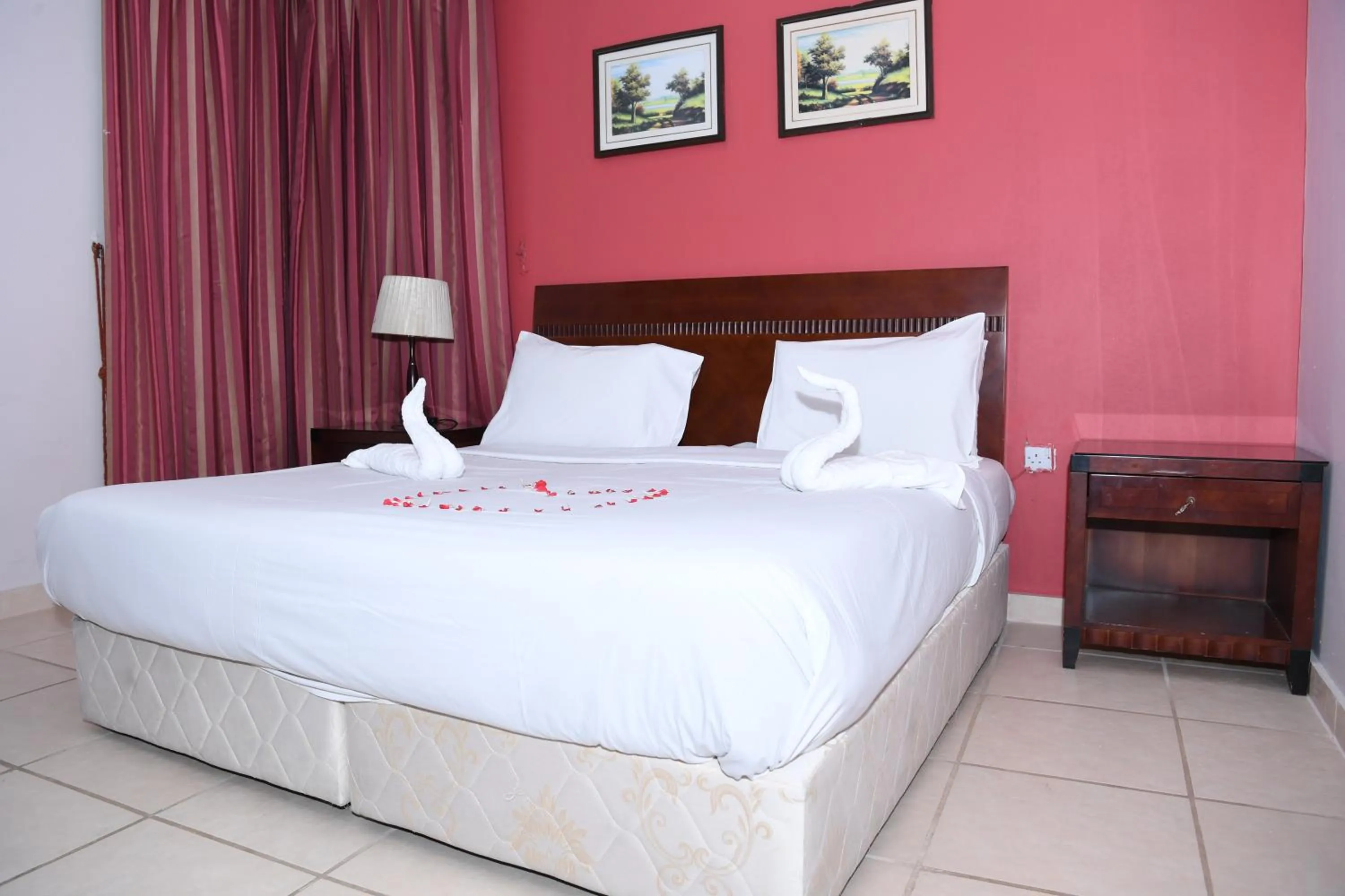 Bed in Continental Suite farwaniya