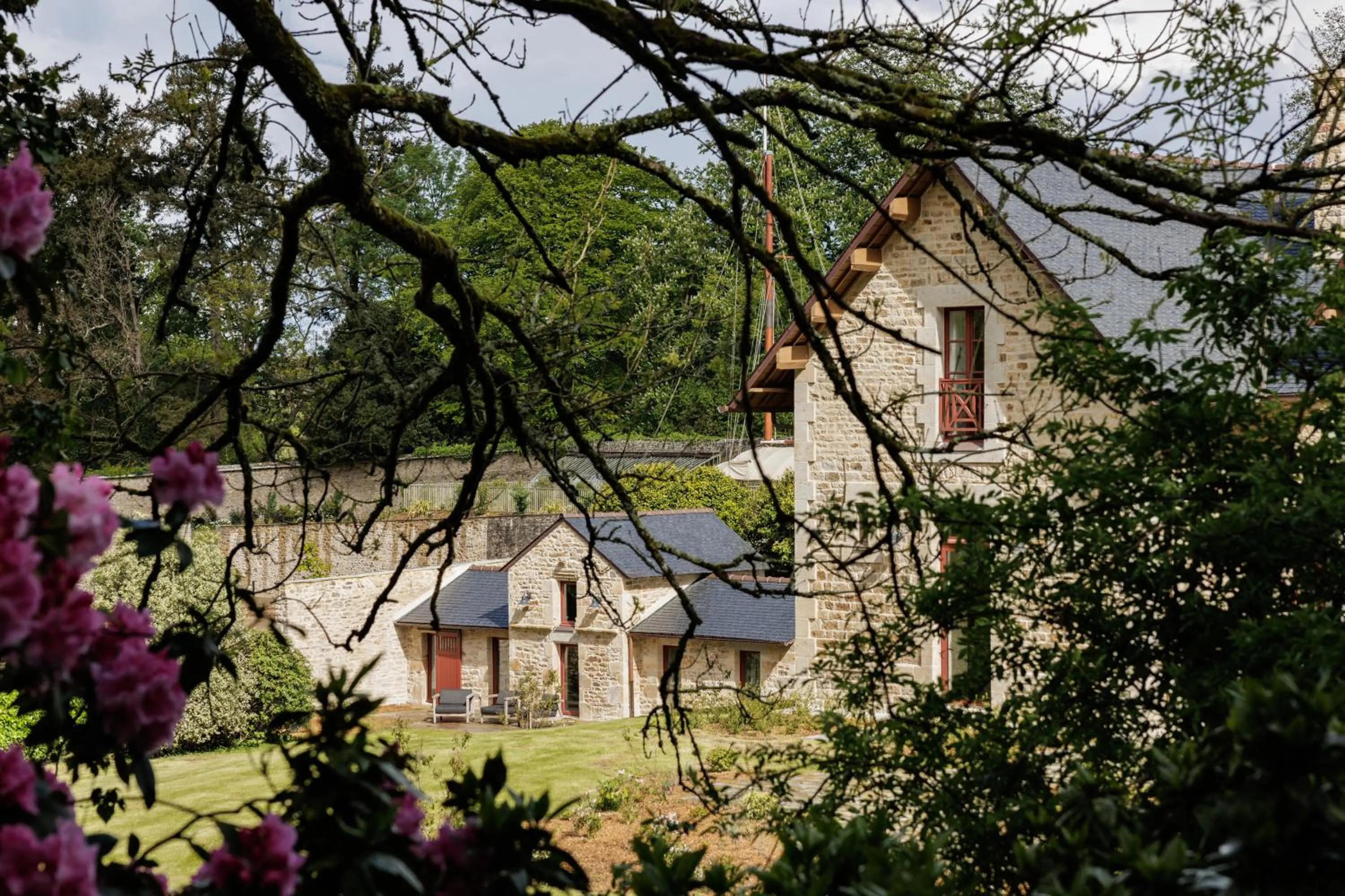 Facade/entrance in Domaine de Locguénolé & Spa - Relais & Chateaux