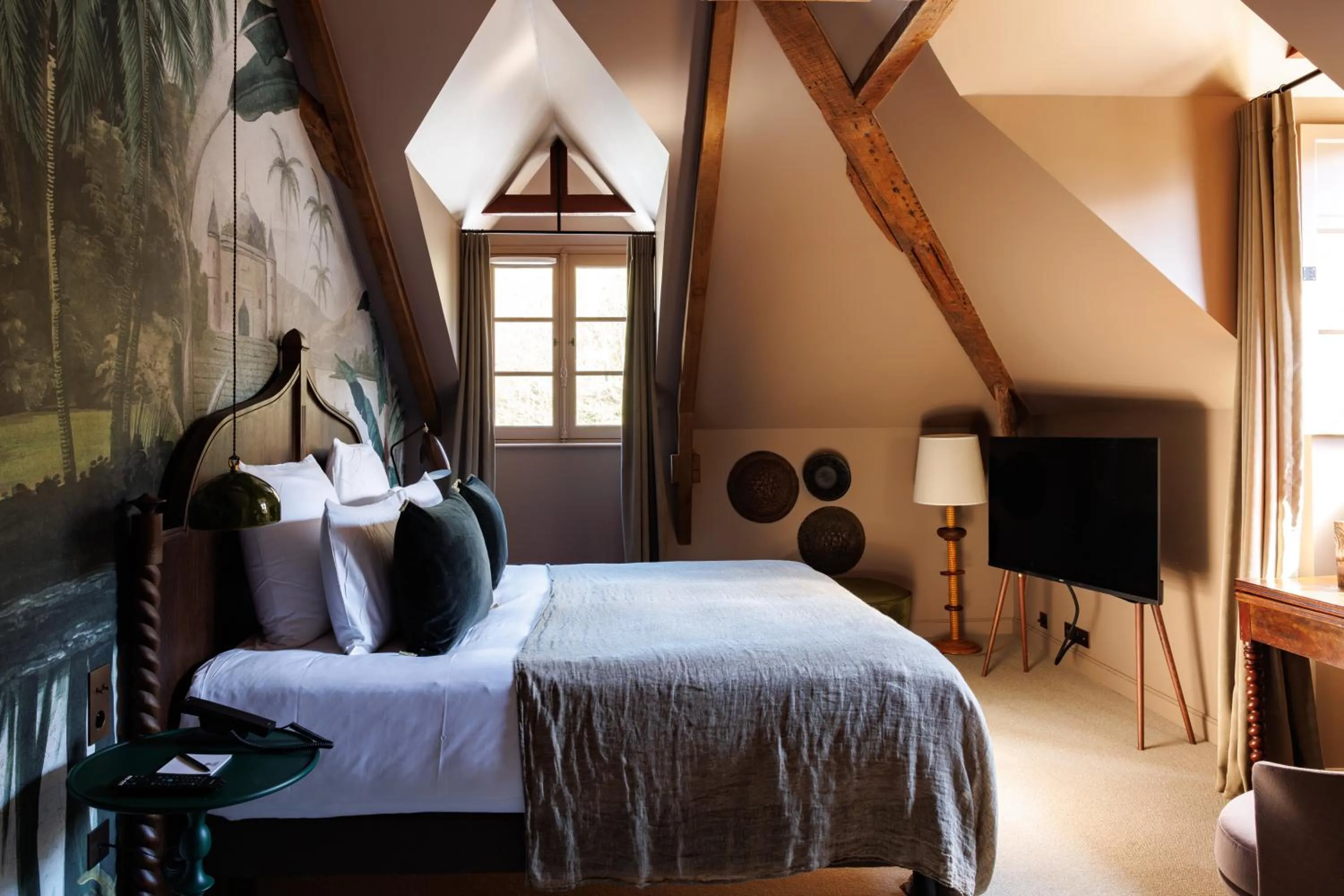 Photo of the whole room, Bed in Domaine de Locguénolé & Spa - Relais & Chateaux