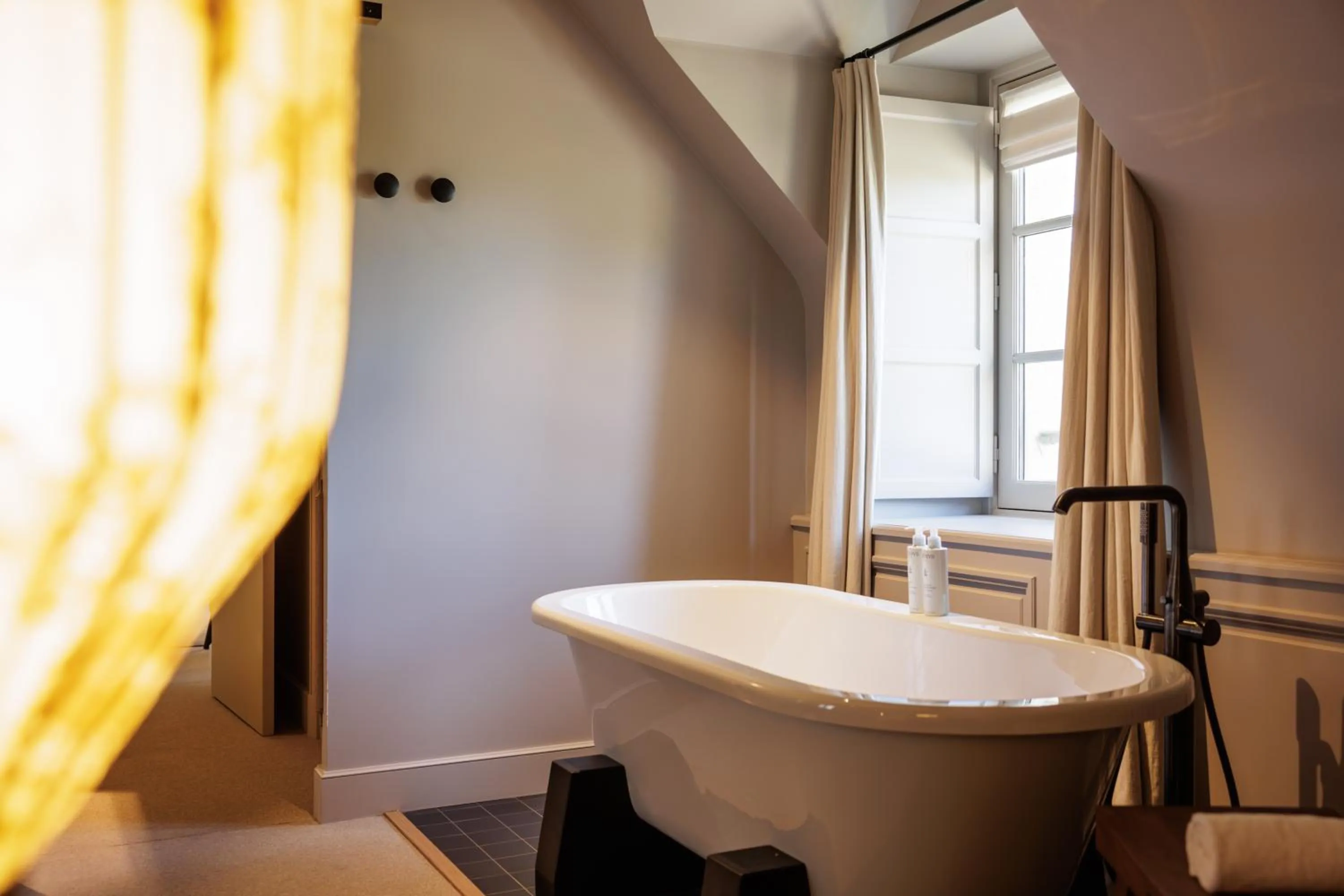 Bath in Domaine de Locguénolé & Spa - Relais & Chateaux