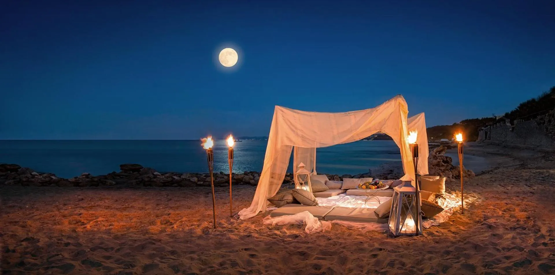 Beach in White Suites Resort- Adults Only Hotel