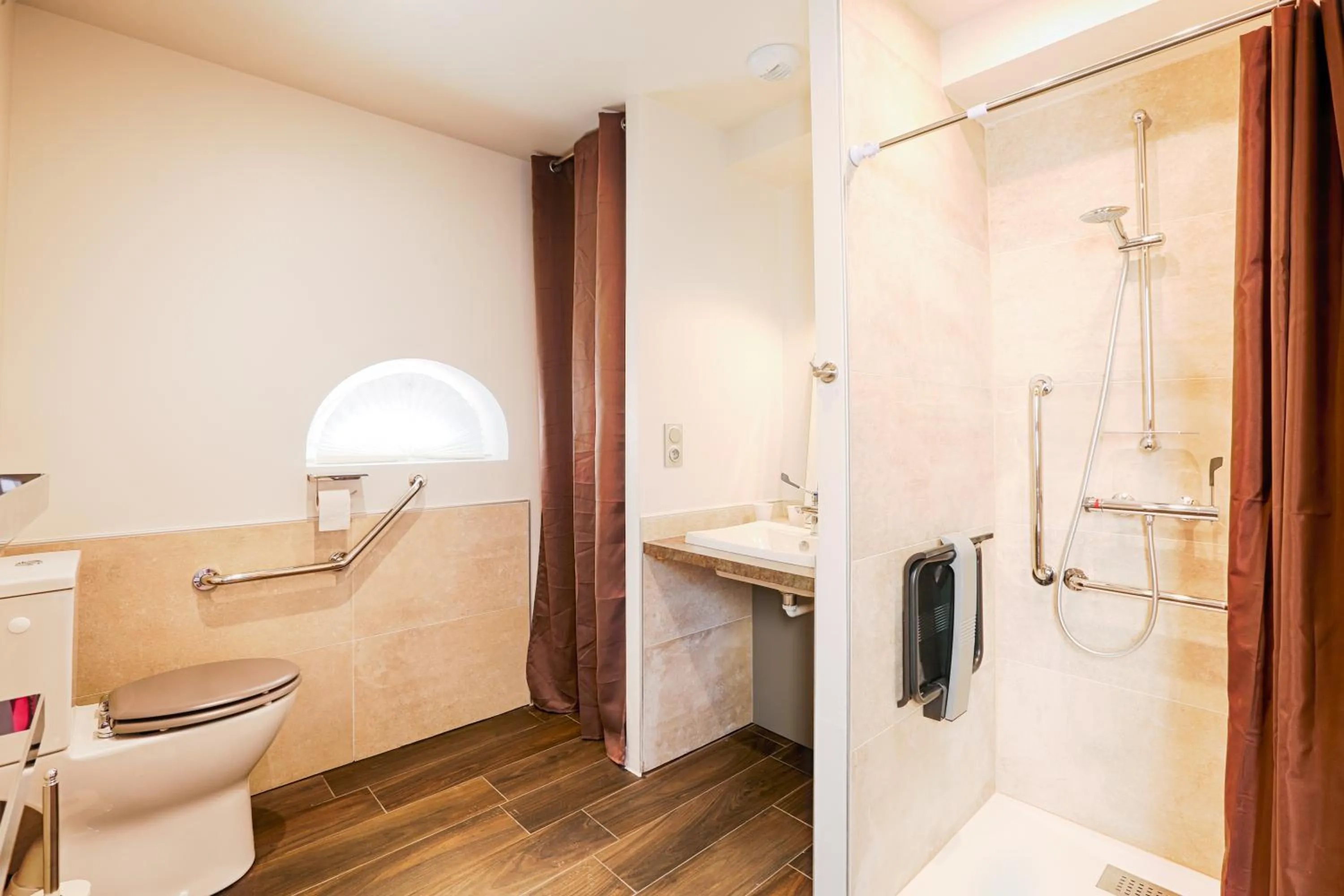 Bathroom in Domaine De La Tour