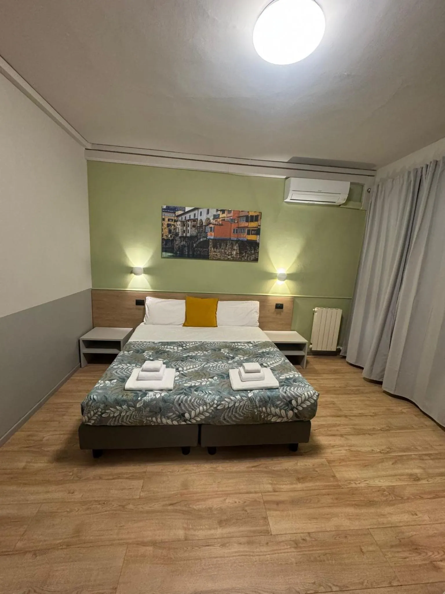 Bed in Hotel Camilla Guelfa