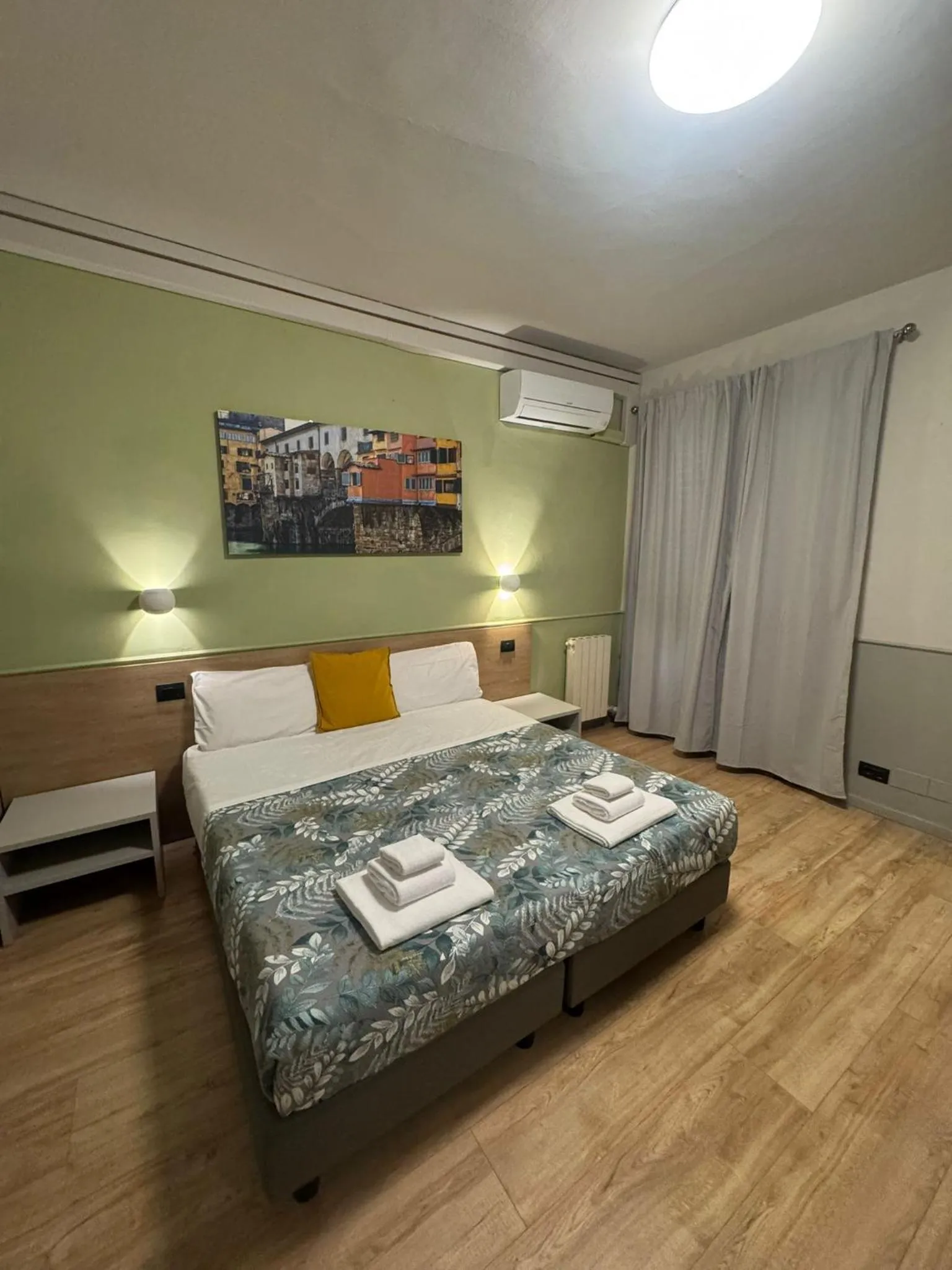 Bed in Hotel Camilla Guelfa