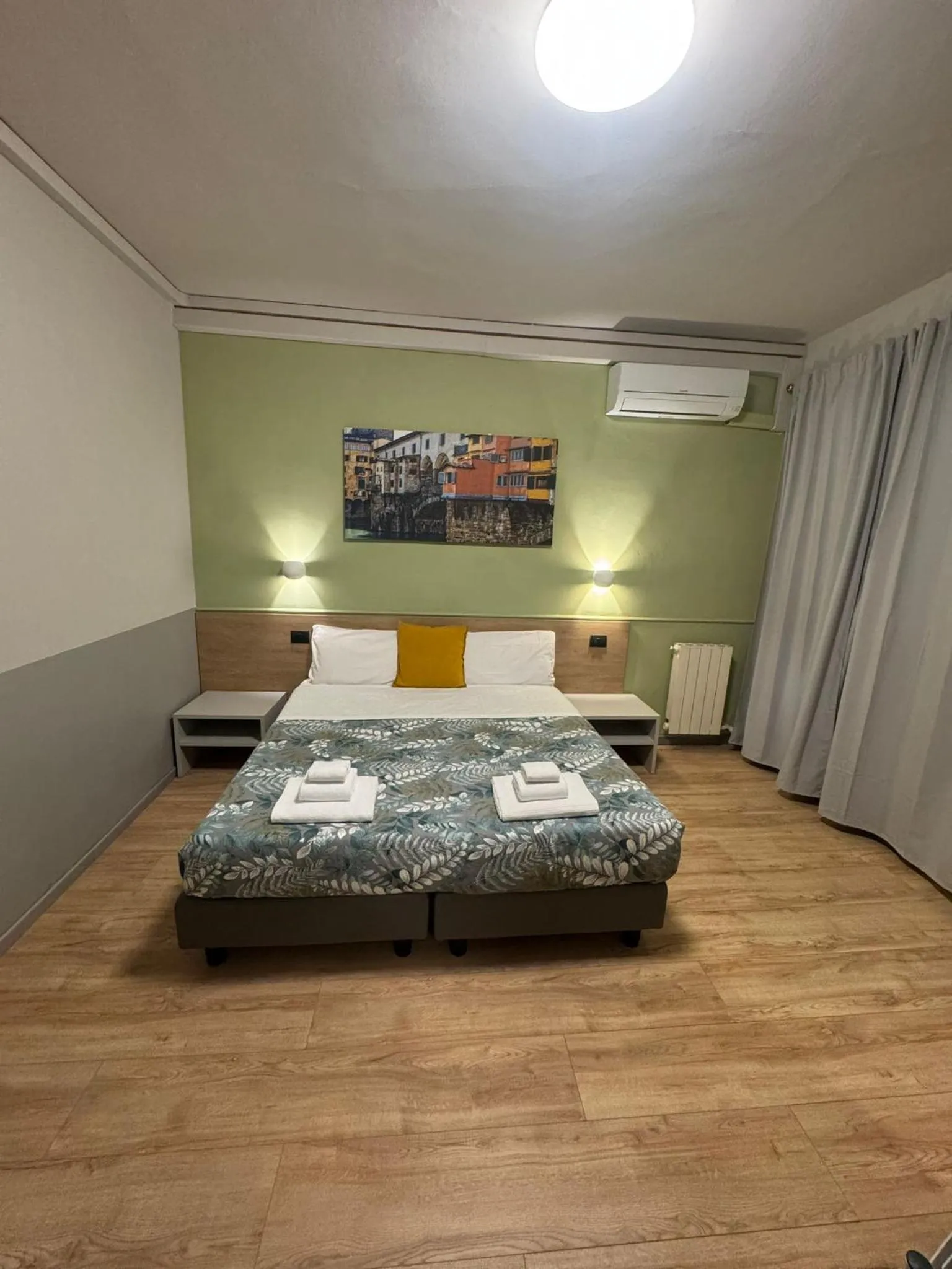 Bed in Hotel Camilla Guelfa