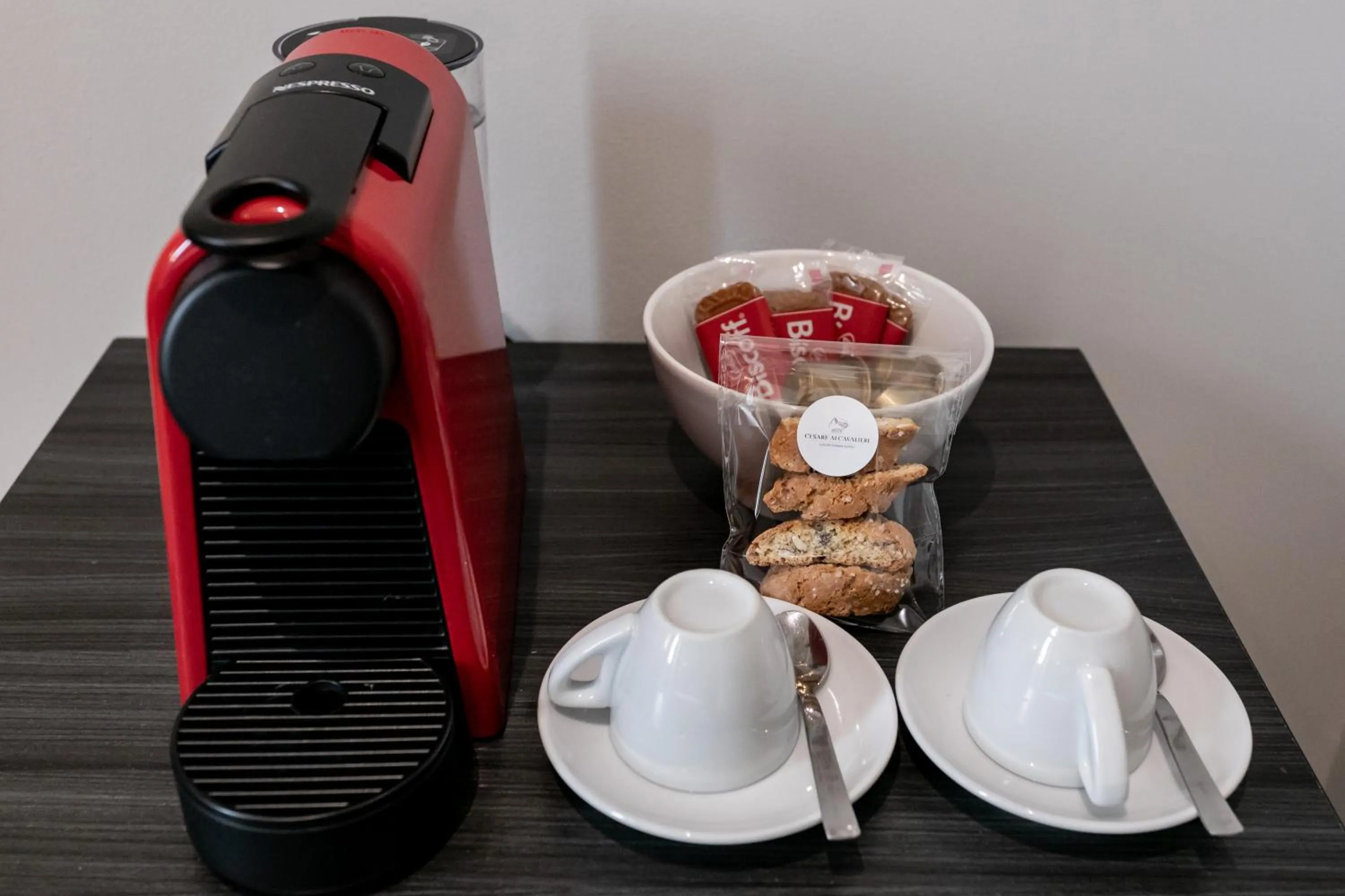 Coffee/tea facilities in Cesare ai Cavalieri Suites