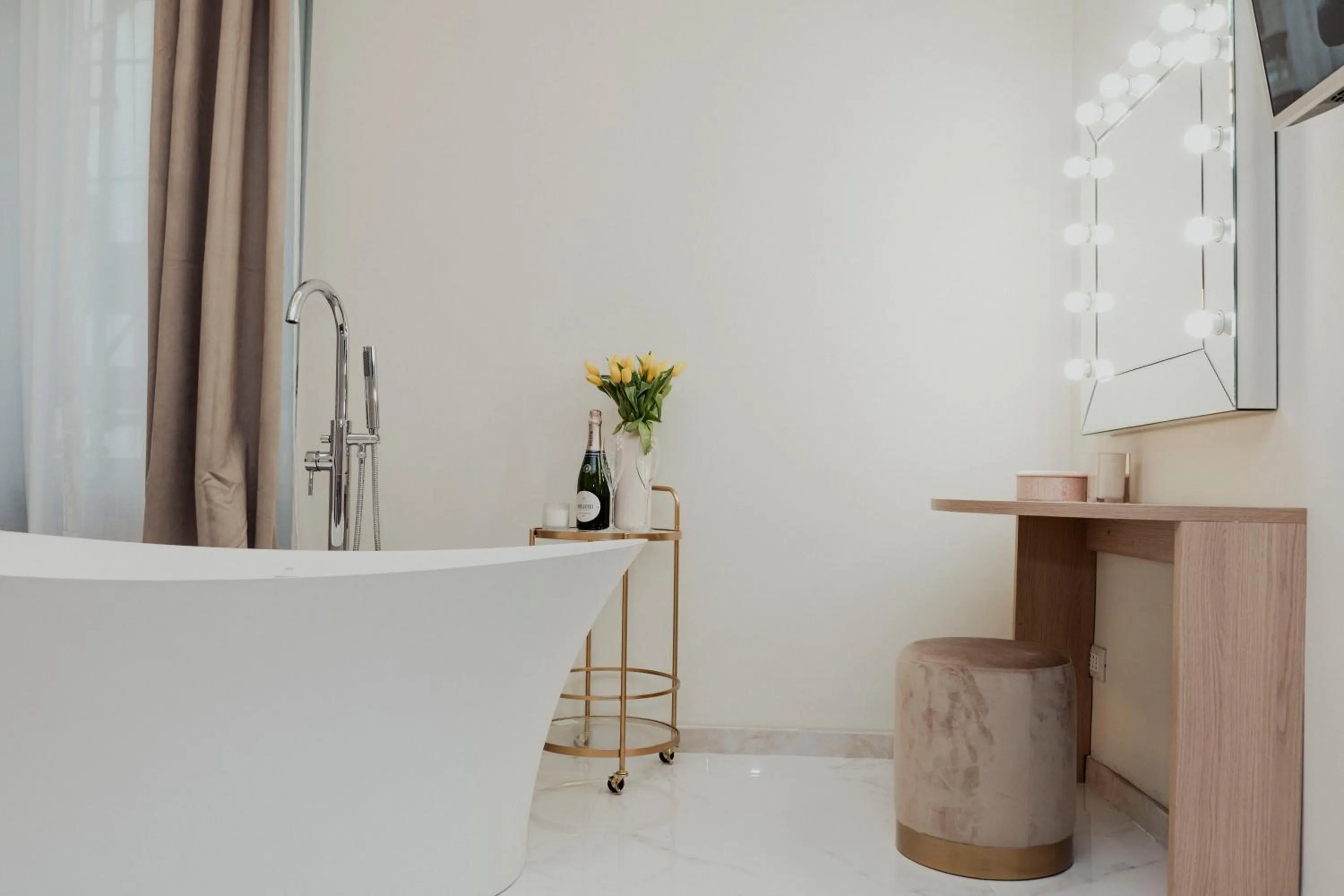 Bedroom in Cesare ai Cavalieri Suites