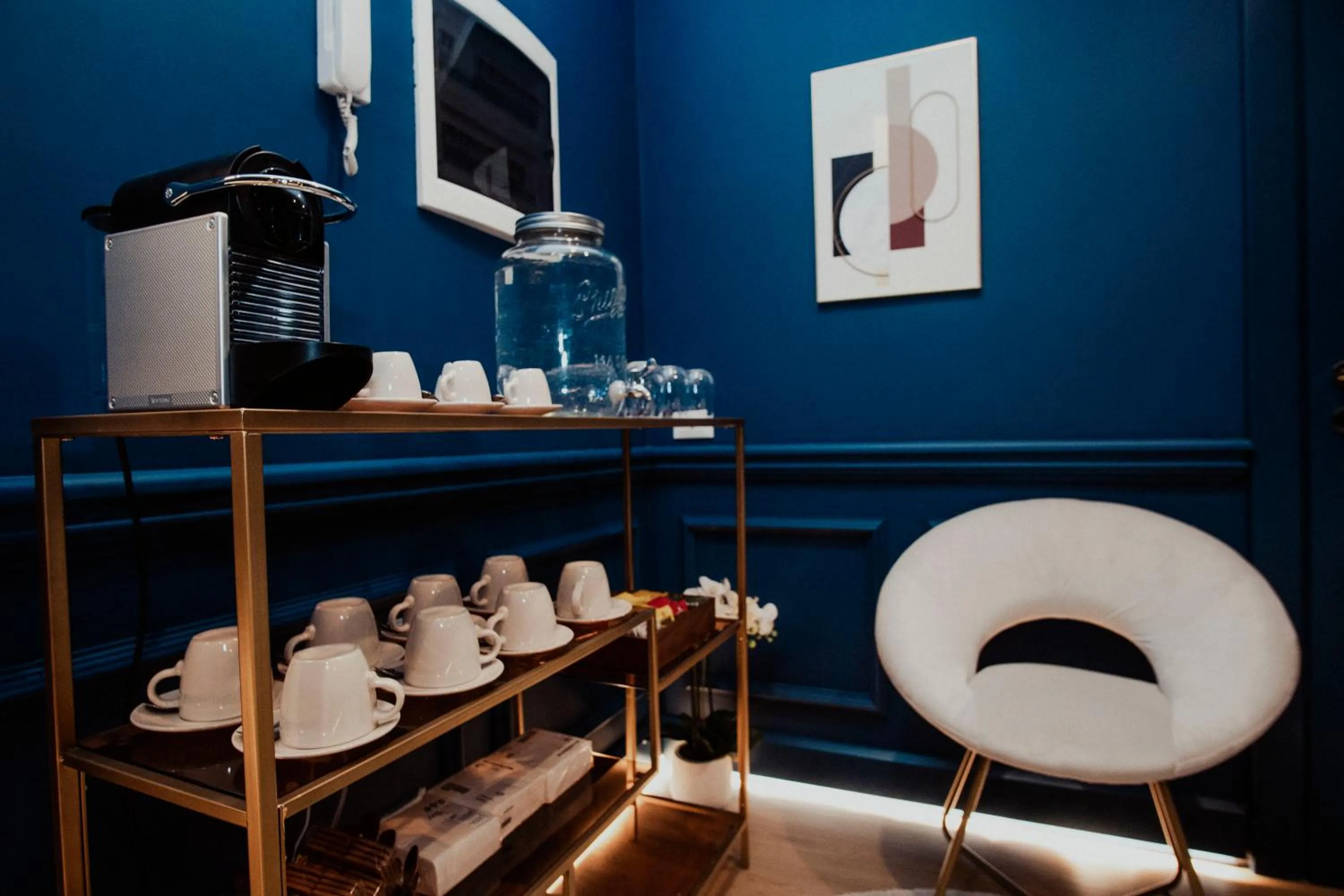 Coffee/tea facilities in Cesare ai Cavalieri Suites