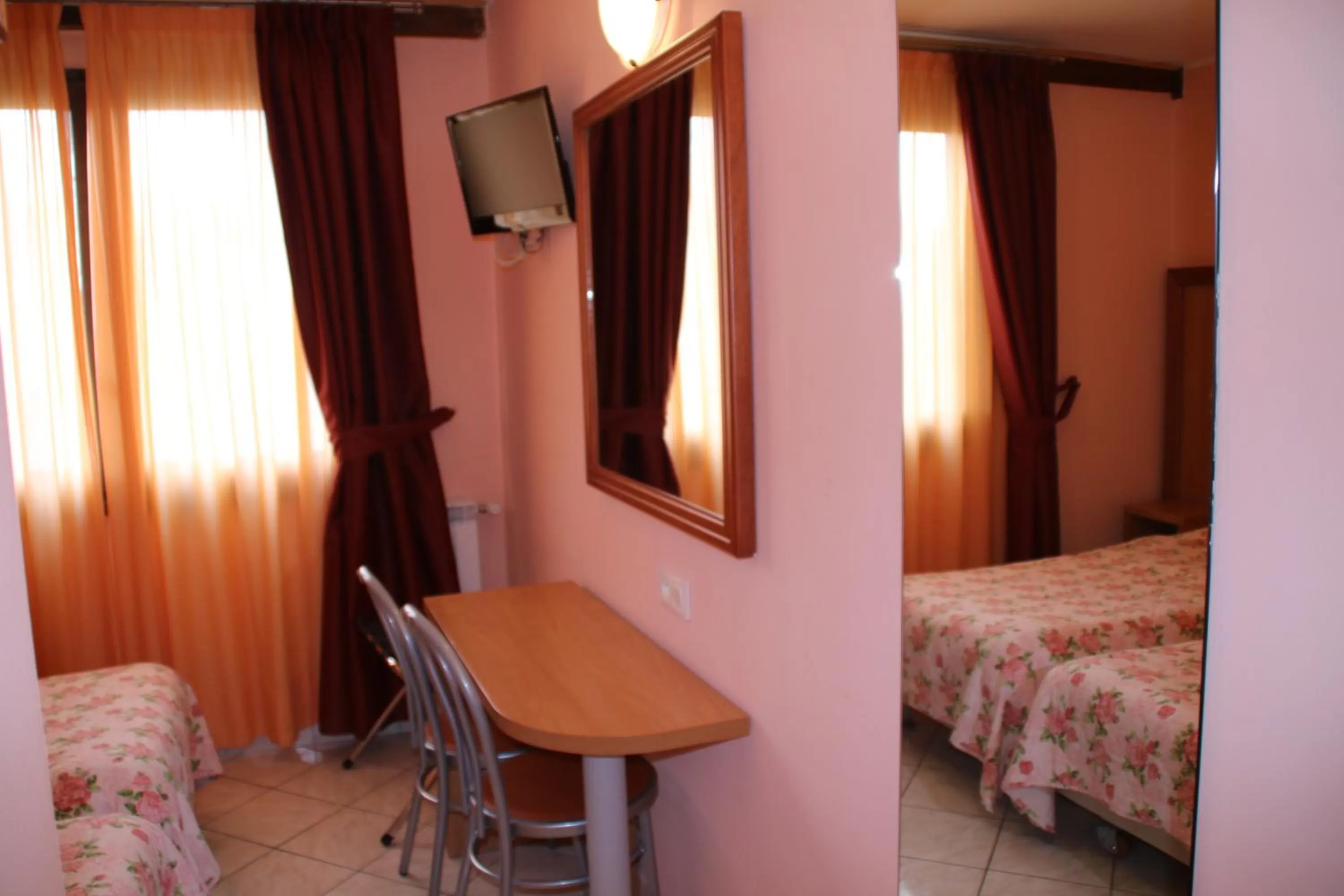 Decorative detail, Bed in Hôtel Lutetia