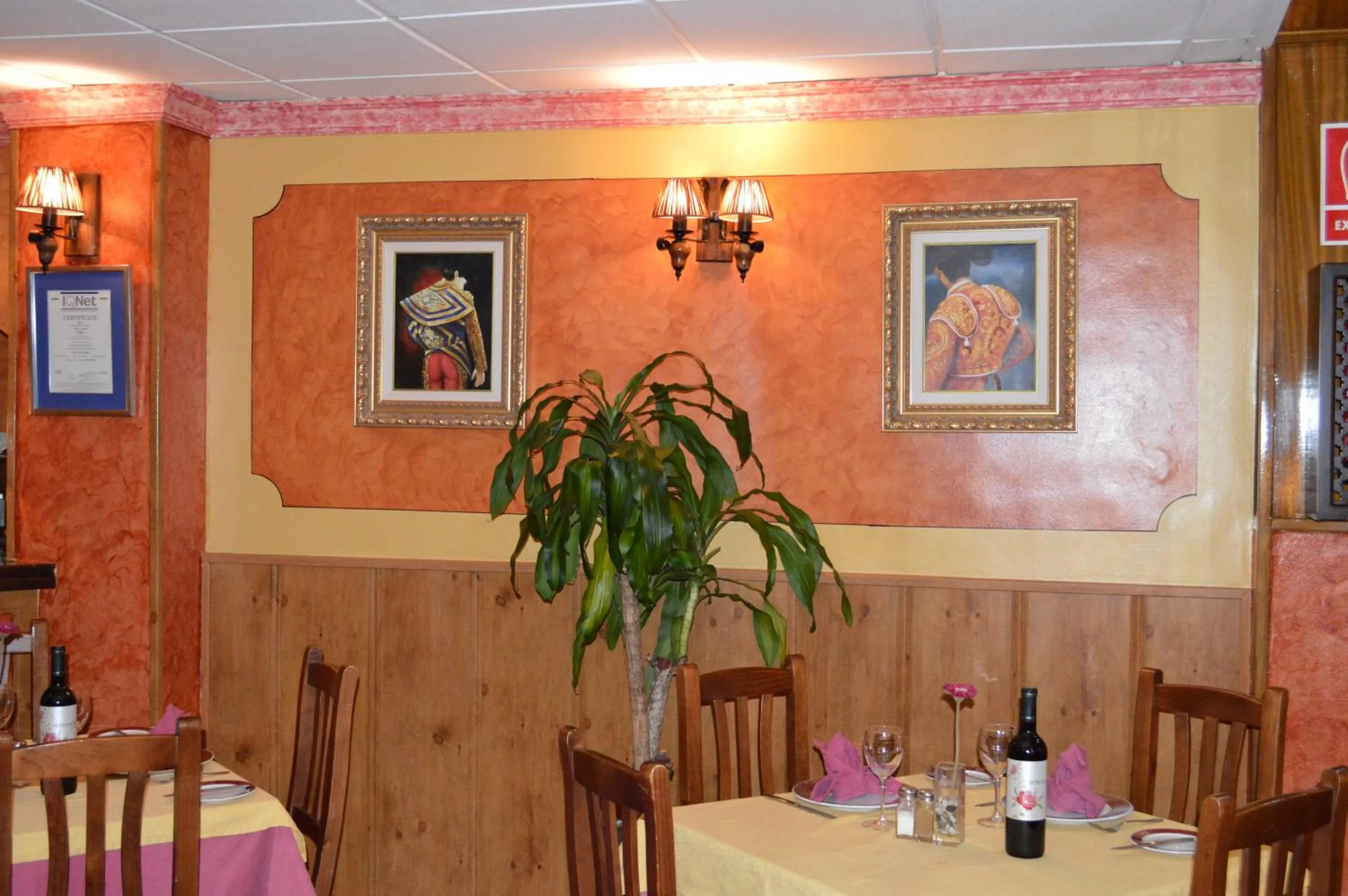 Restaurant/places to eat in Hotel Don Javier