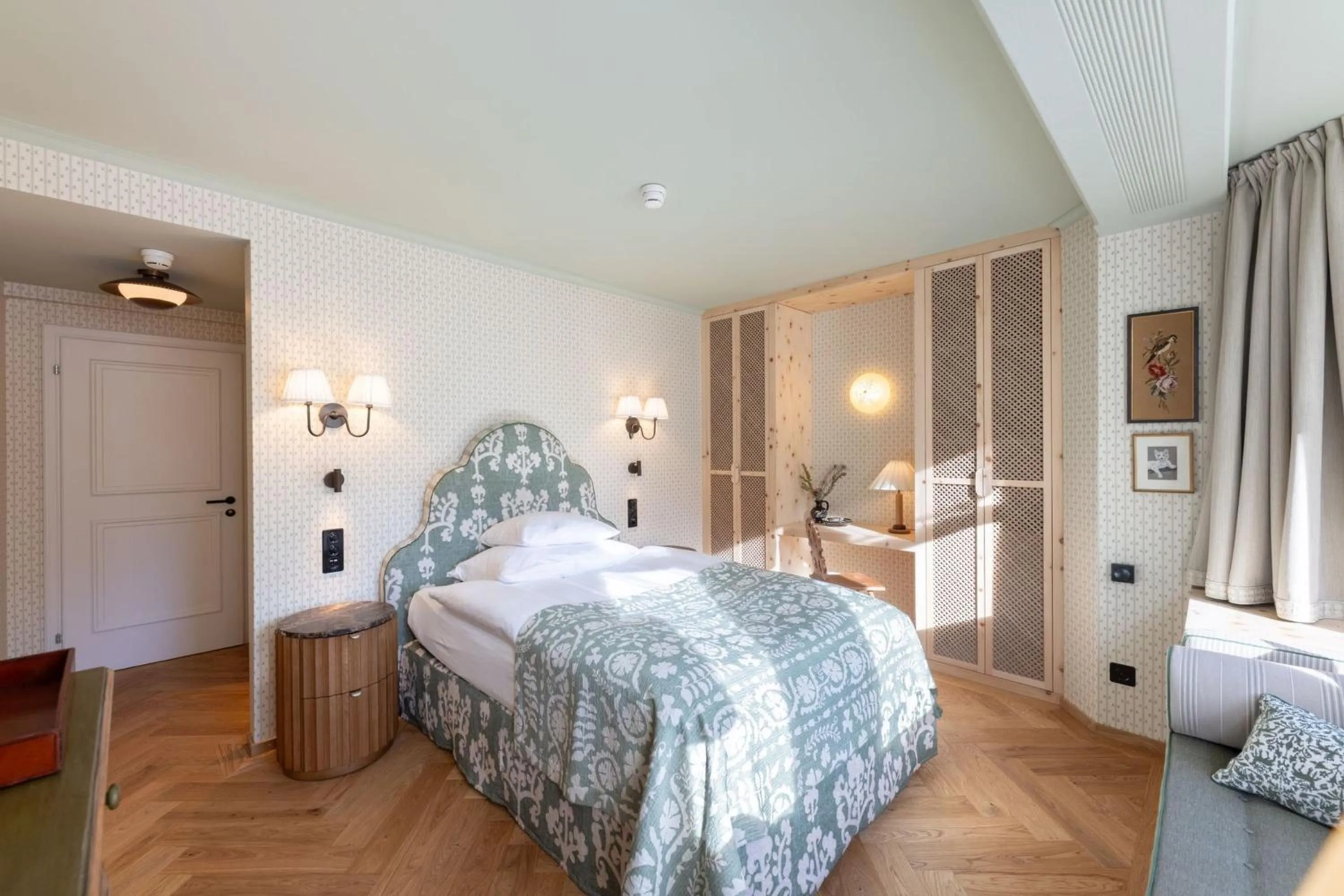 Bedroom, Bed in Hotel Walther - Relais & Châteaux