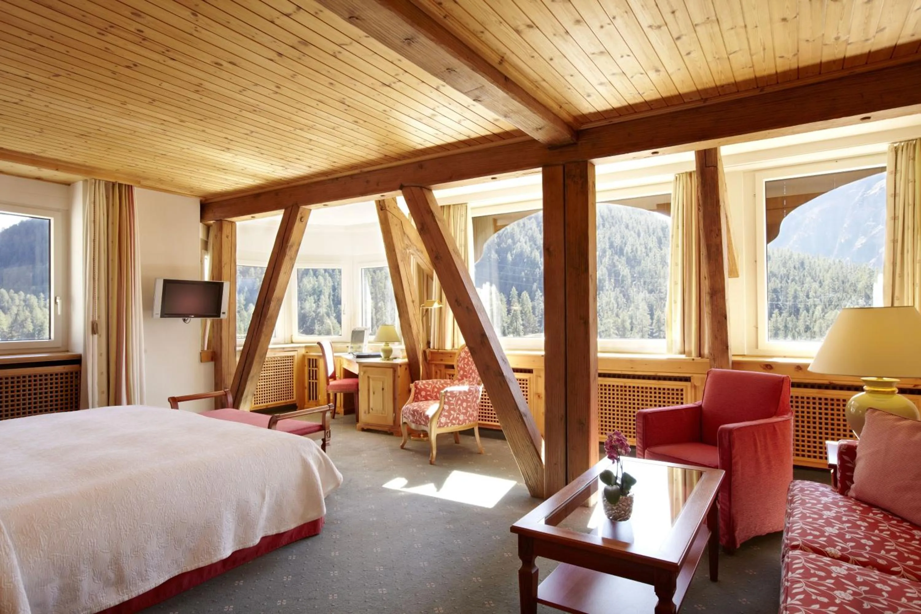 Photo of the whole room, Bed in Hotel Walther - Relais & Châteaux