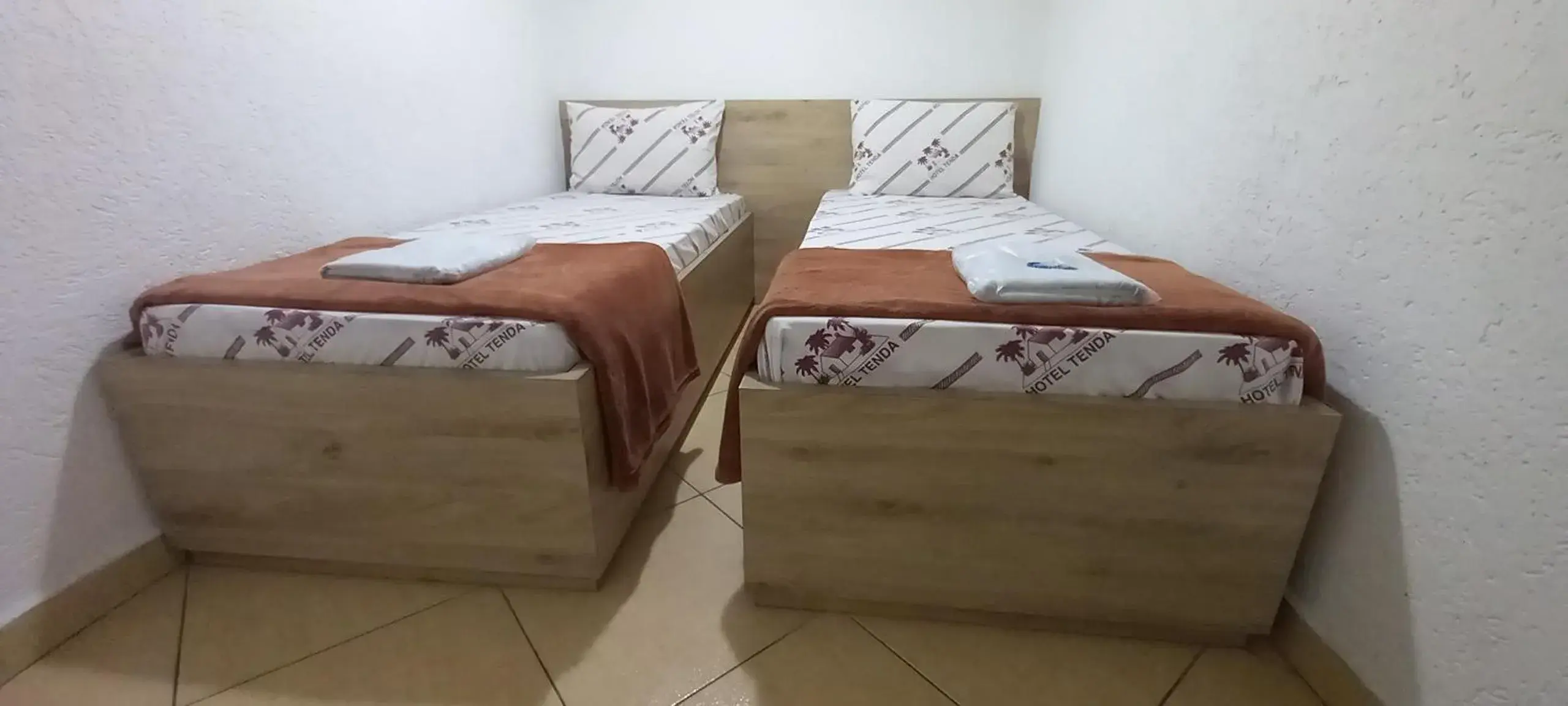 Deluxe Twin Room in Hotel Tenda Brigadeiro - 5 Minutos a Pé do Metrô e Praça da Sé, 8 Minutos da Rua 25 de Março e Liberdade - Estacionamento Opcional Deluxe Twin Room in Hotel Tenda Brigadeiro - 5 Minutos a Pé do Metrô e Praça da Sé, 8 Minutos da Rua 25 de Março e Liberdade - Estacionamento Opcional