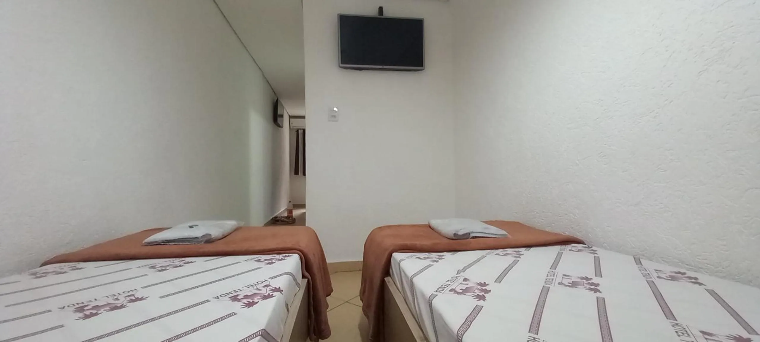 Bed in Hotel Tenda Brigadeiro - 5 Minutos a Pé do Metrô e Praça da Sé, 8 Minutos da Rua 25 de Março e Liberdade - Estacionamento Opcional