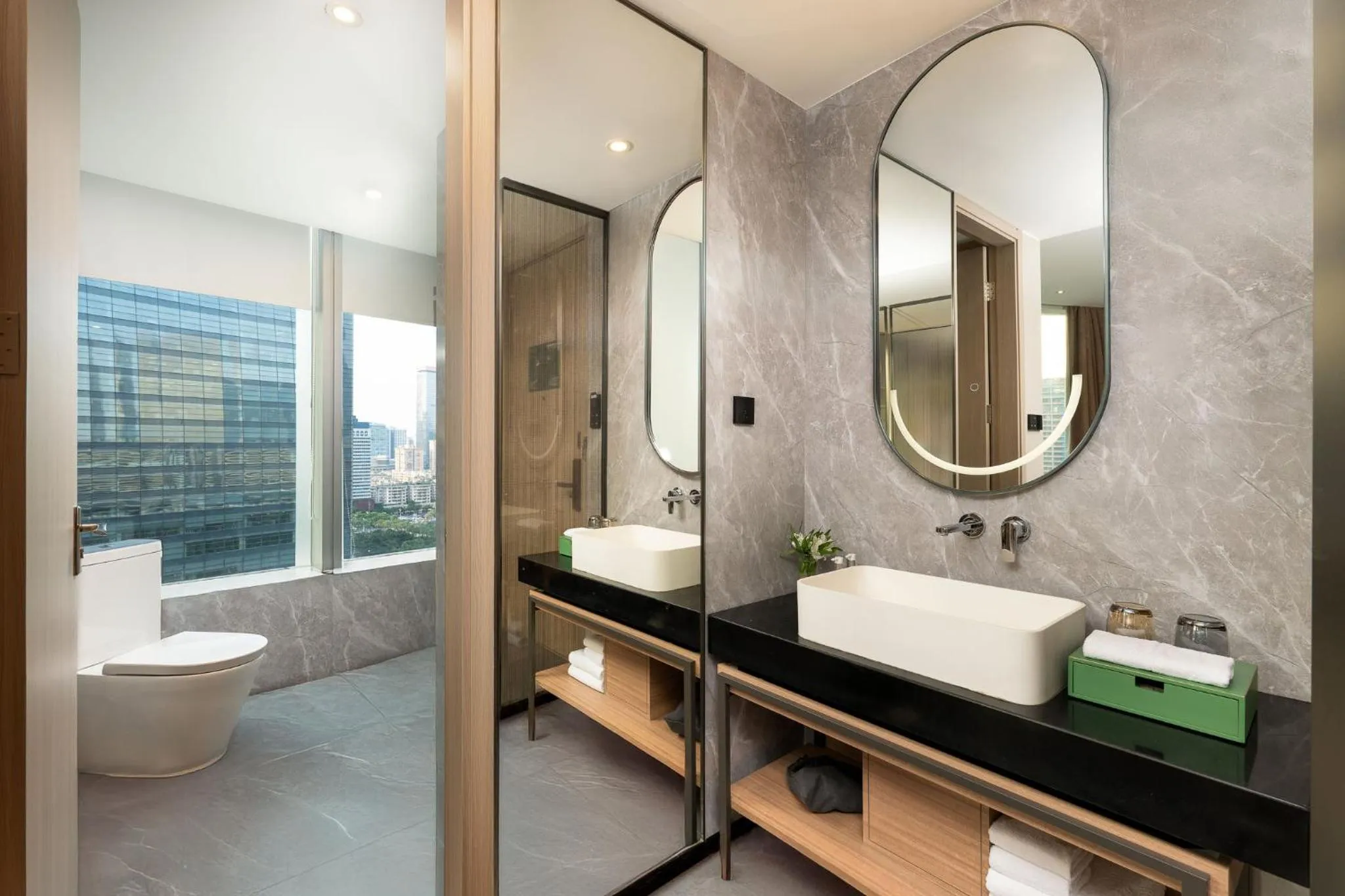 Photo of the whole room in Holiday Inn Guangzhou Zhujiang New Town