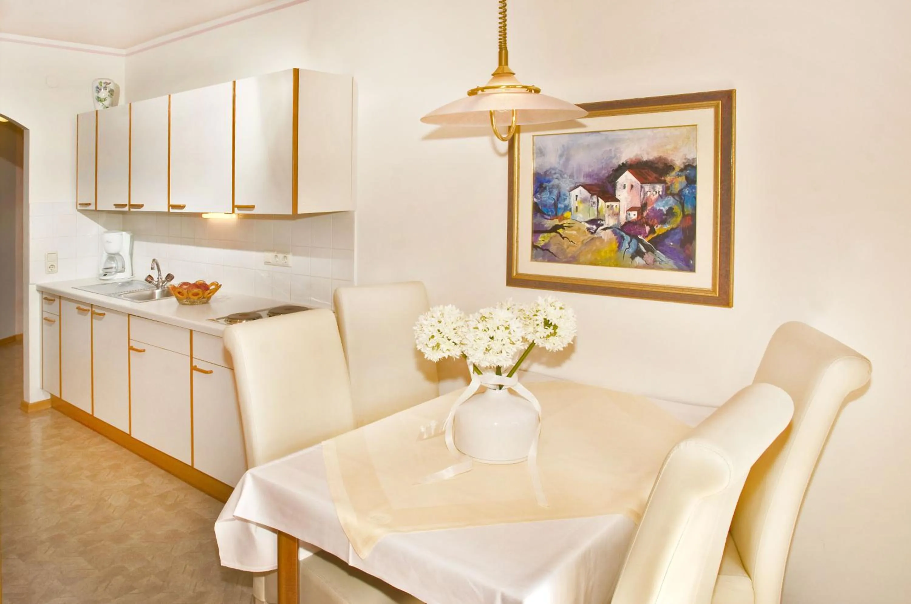 Kitchen or kitchenette in Hotel Garni ELISABETH