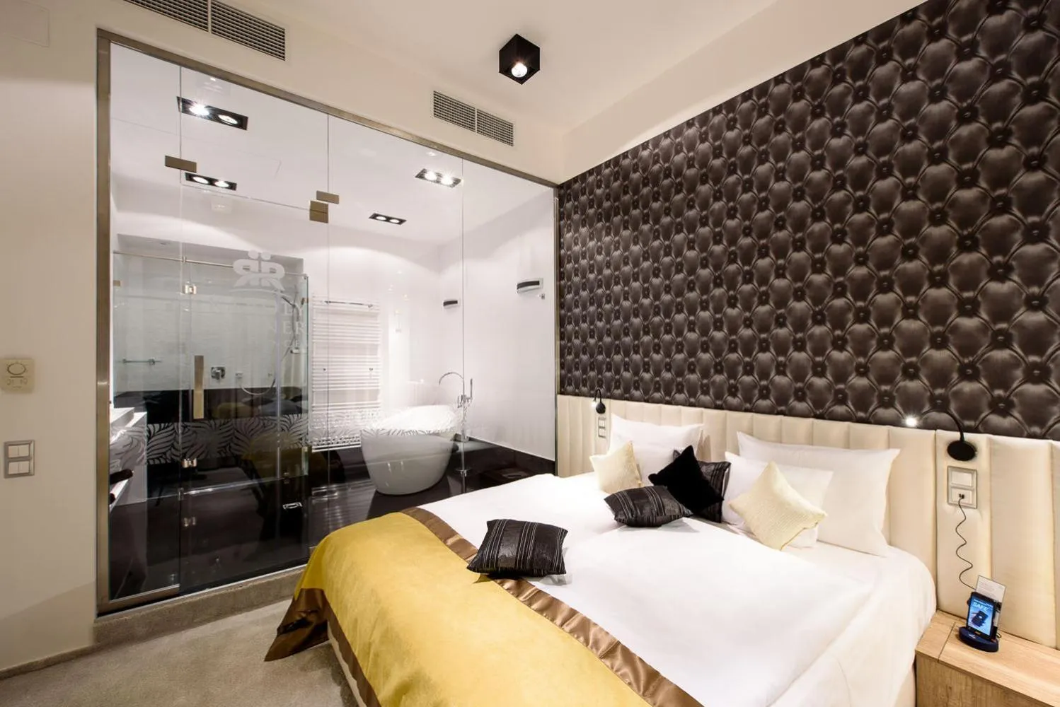 Bedroom, Bed in Karoly Corner Residences