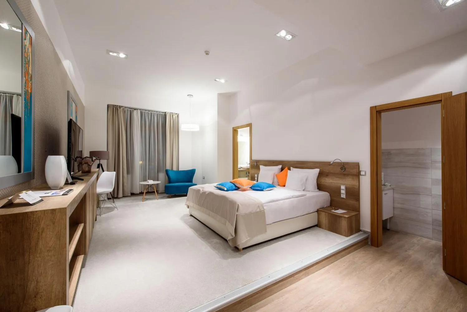 Bedroom, Bed in Karoly Corner Residences