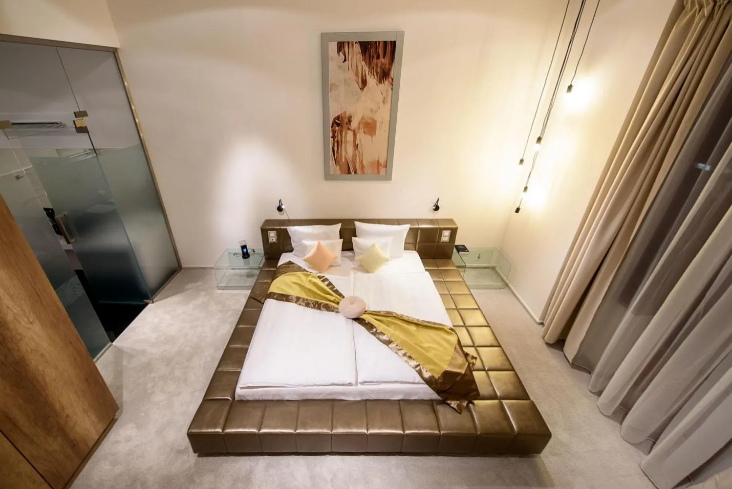Bedroom, Bed in Karoly Corner Residences