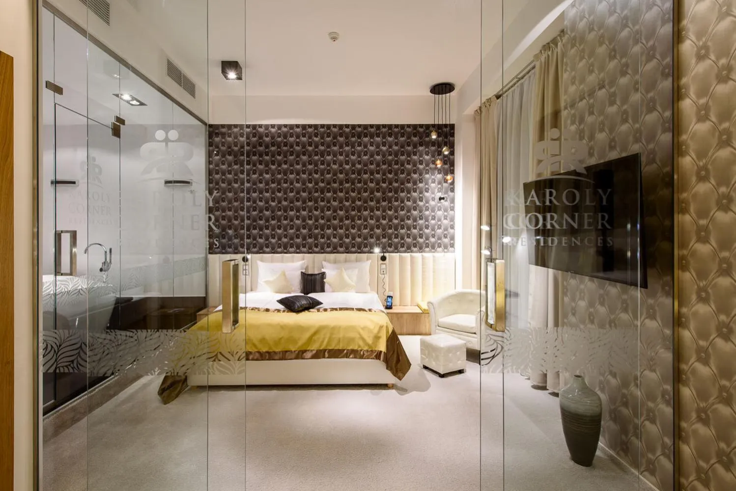 Bedroom, Bed in Karoly Corner Residences