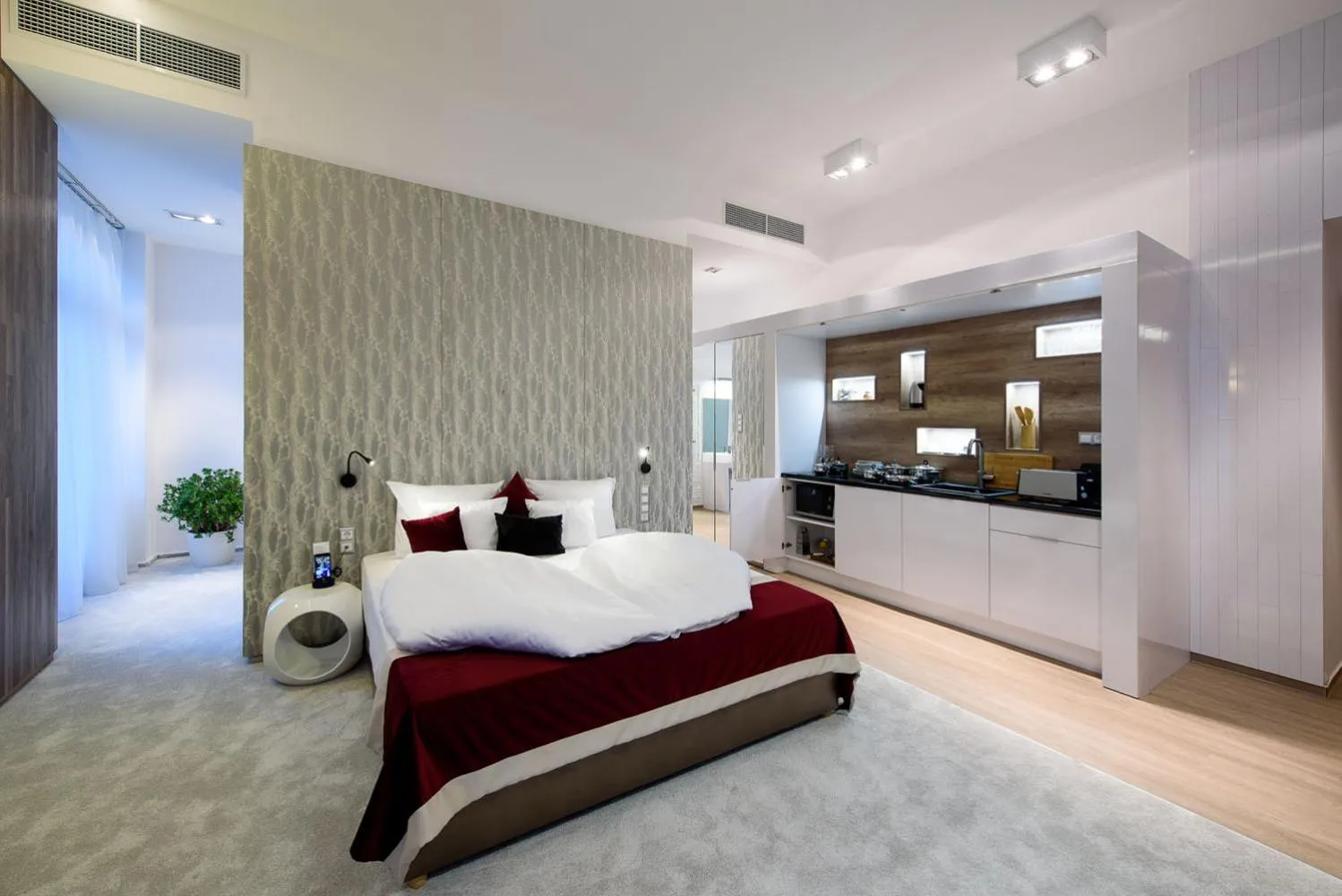Bedroom, Bed in Karoly Corner Residences