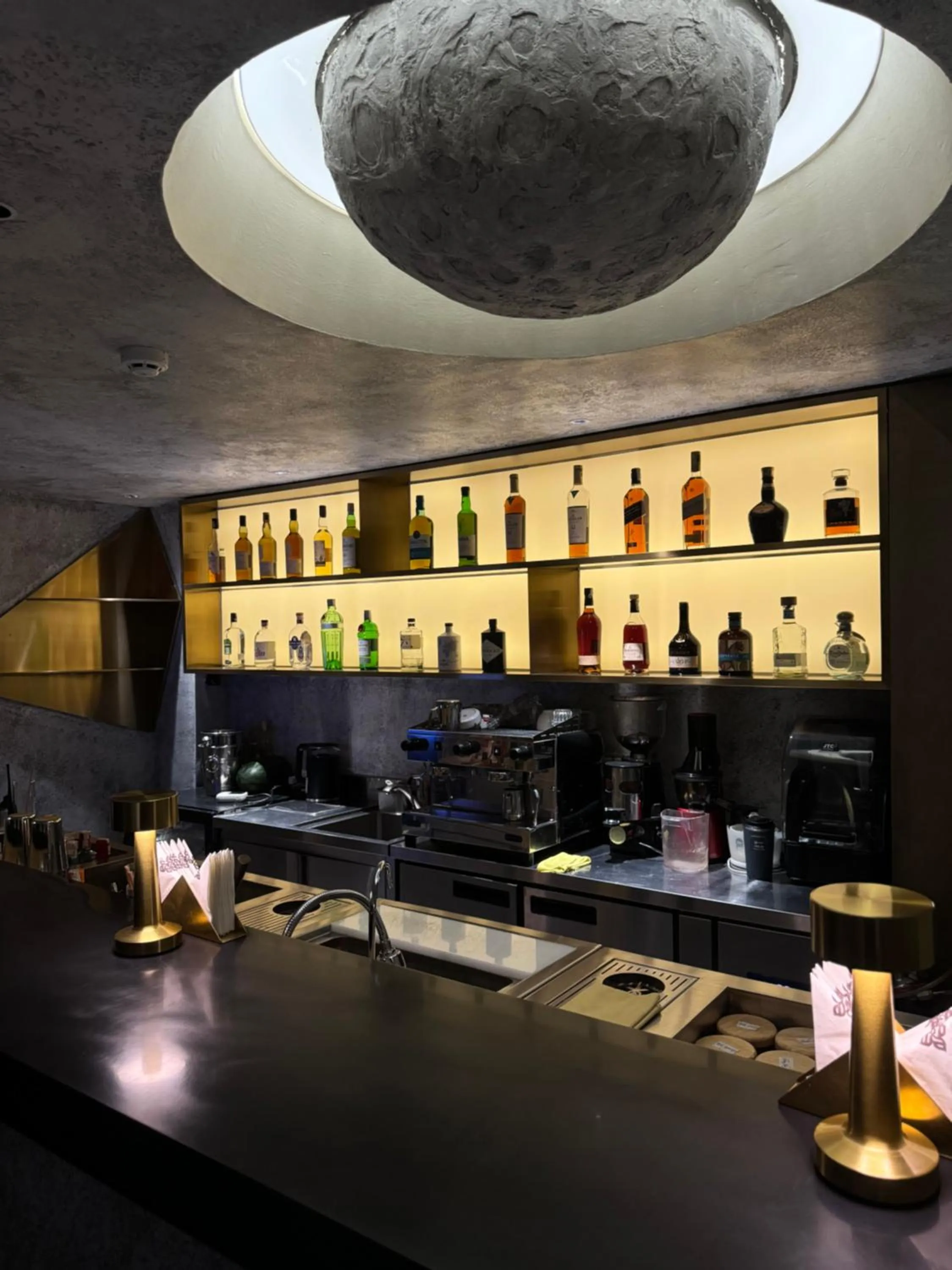 Lounge or bar in La Nueva Boutique Hotel Hanoi & Spa