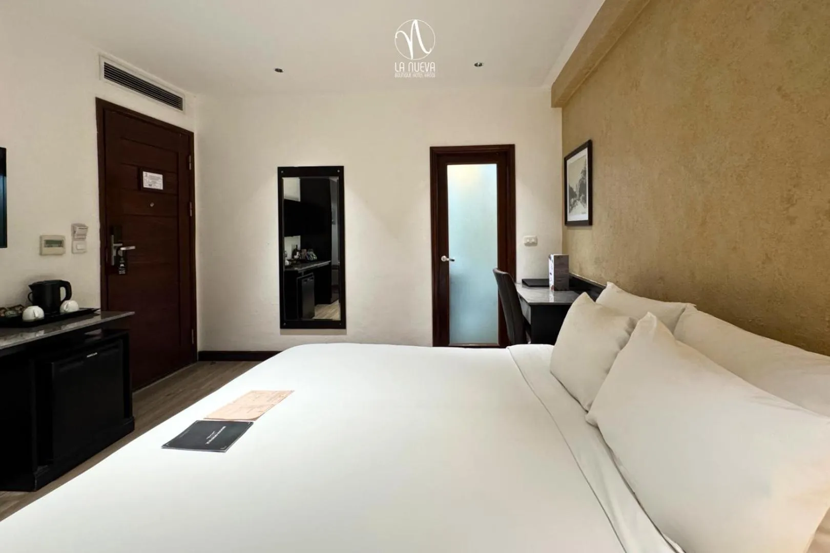 Bed in La Nueva Boutique Hotel Hanoi & Spa