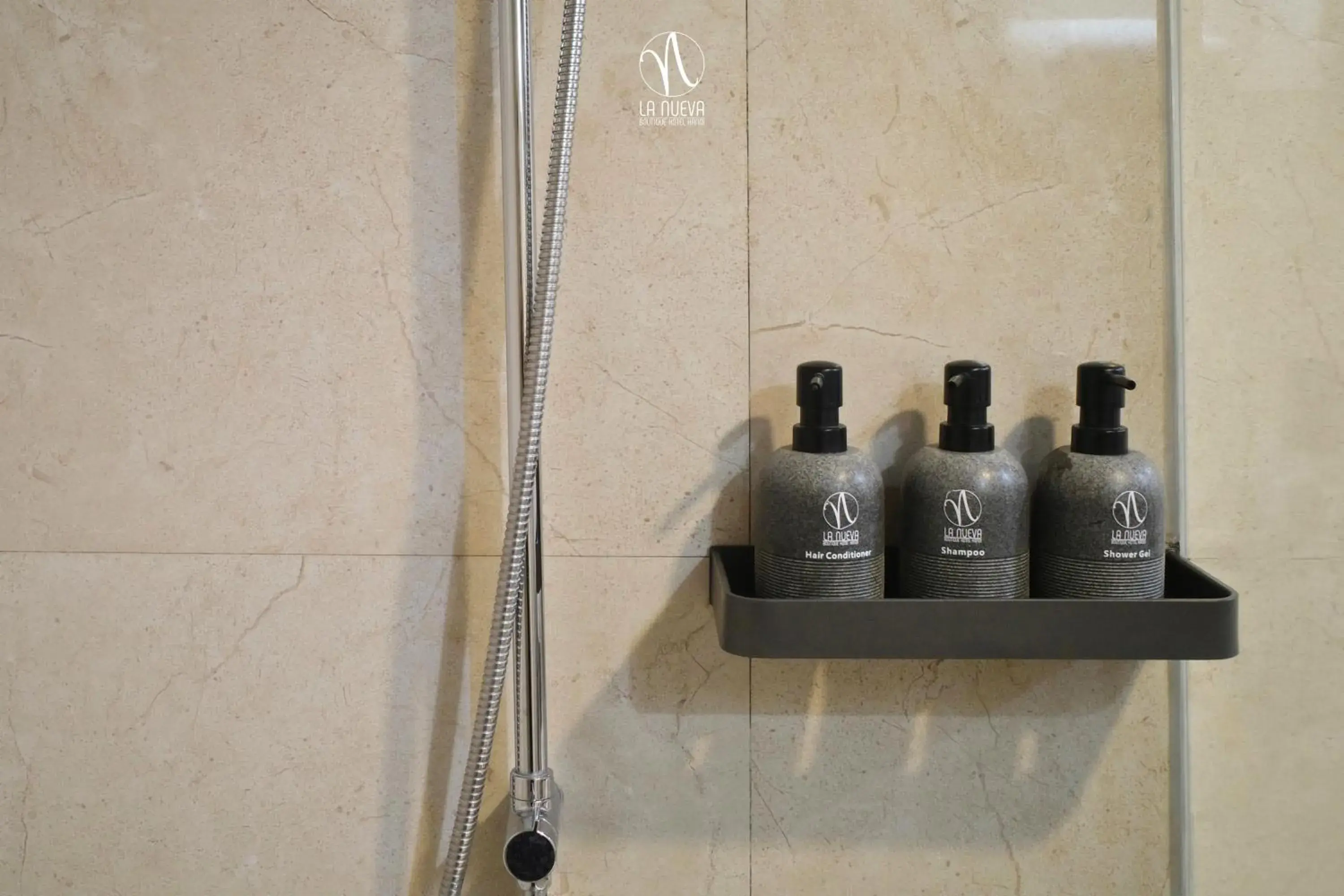 Premium Double/Twin in La Nueva Boutique Hotel Hanoi & Spa Premium Double/Twin in La Nueva Boutique Hotel Hanoi & Spa