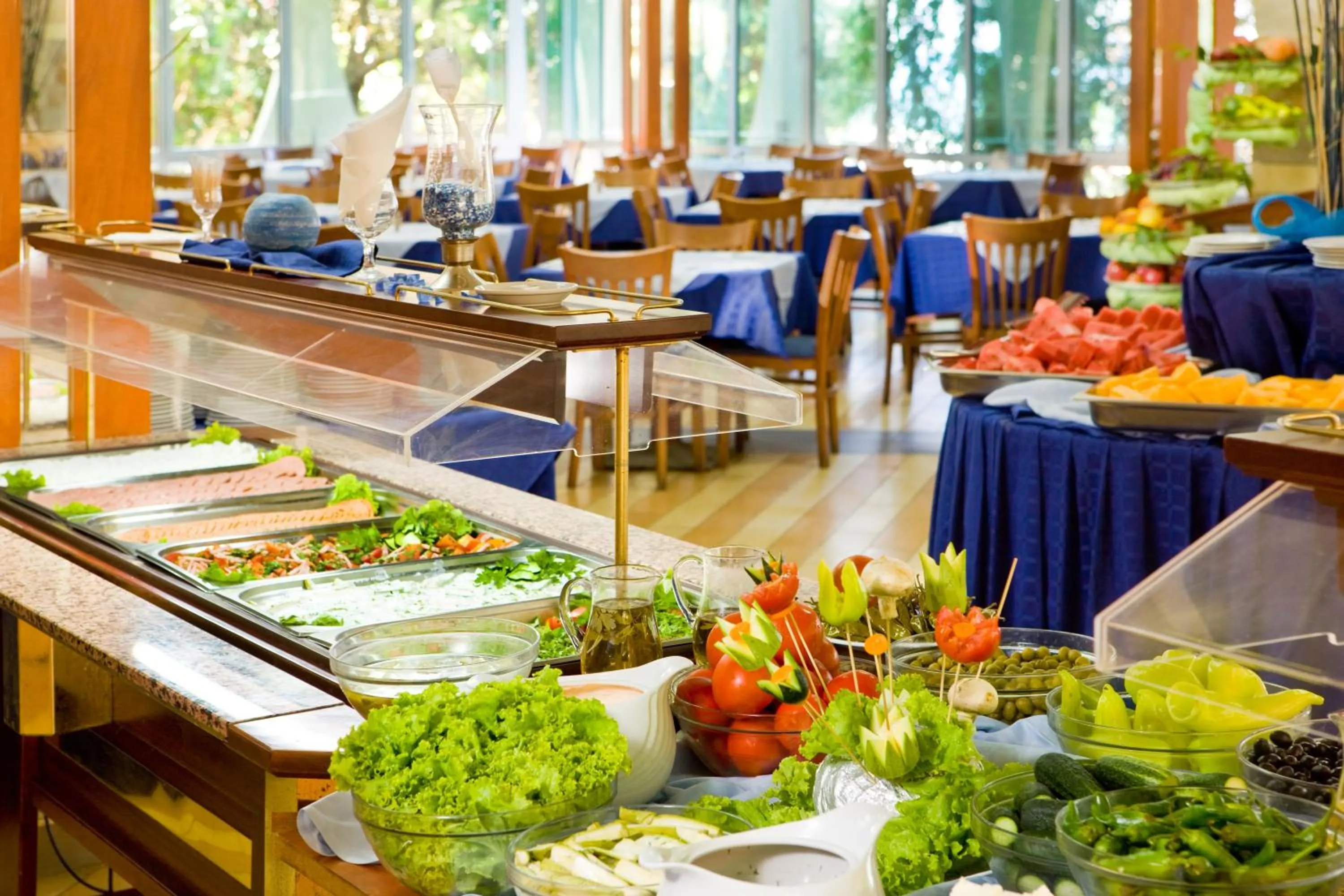 Restaurant/places to eat in Hotel Laguna Garden