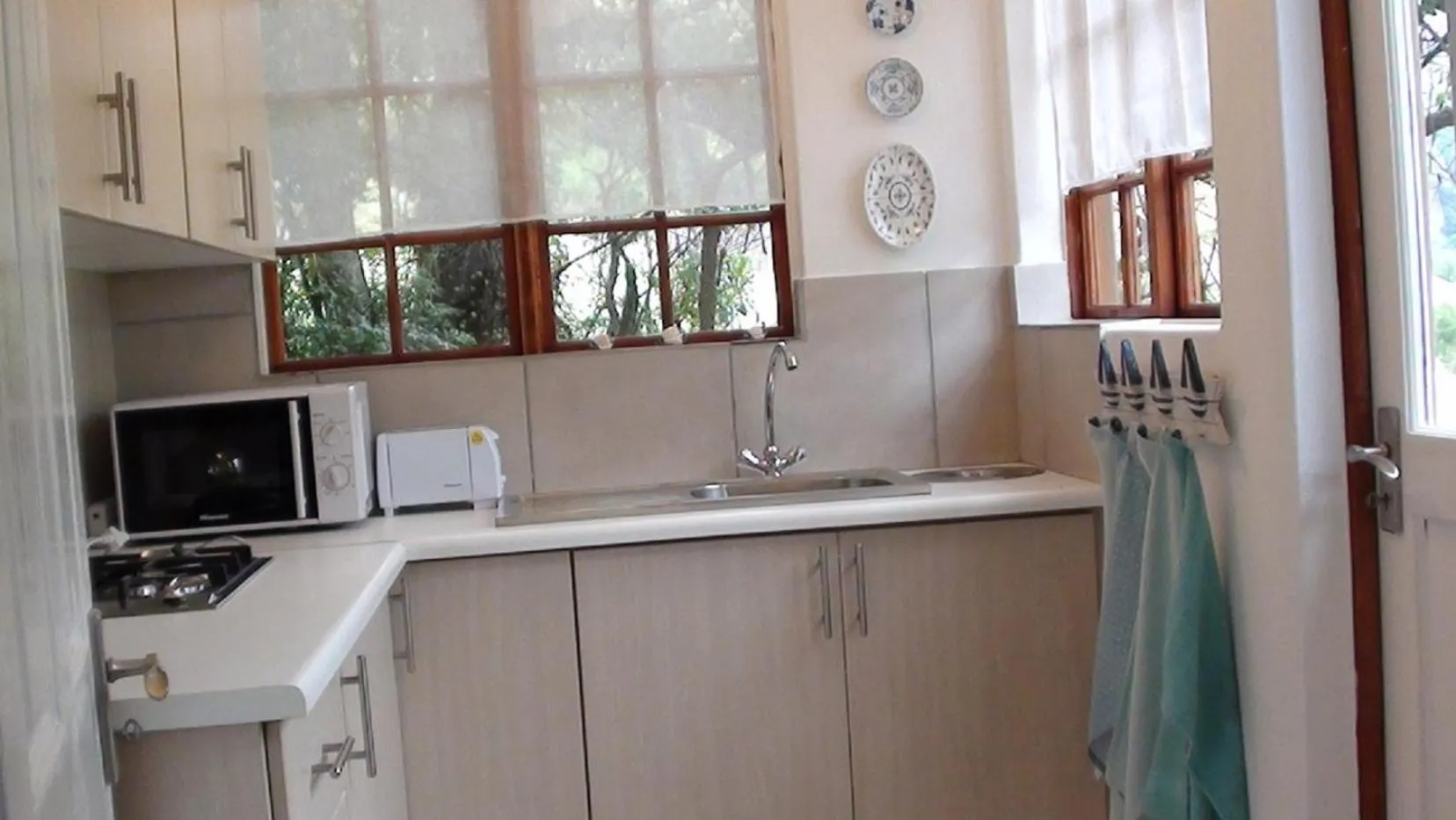 Kitchen or kitchenette in Forest Creek Lodge & Spa